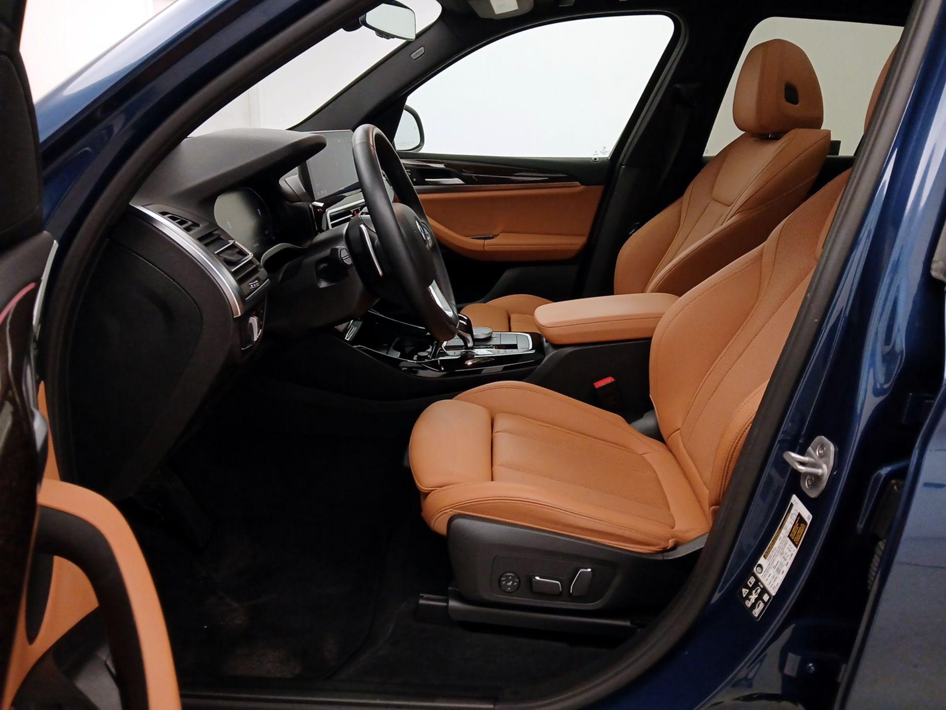 Thumbnail: 2024 BMW X3 - 11