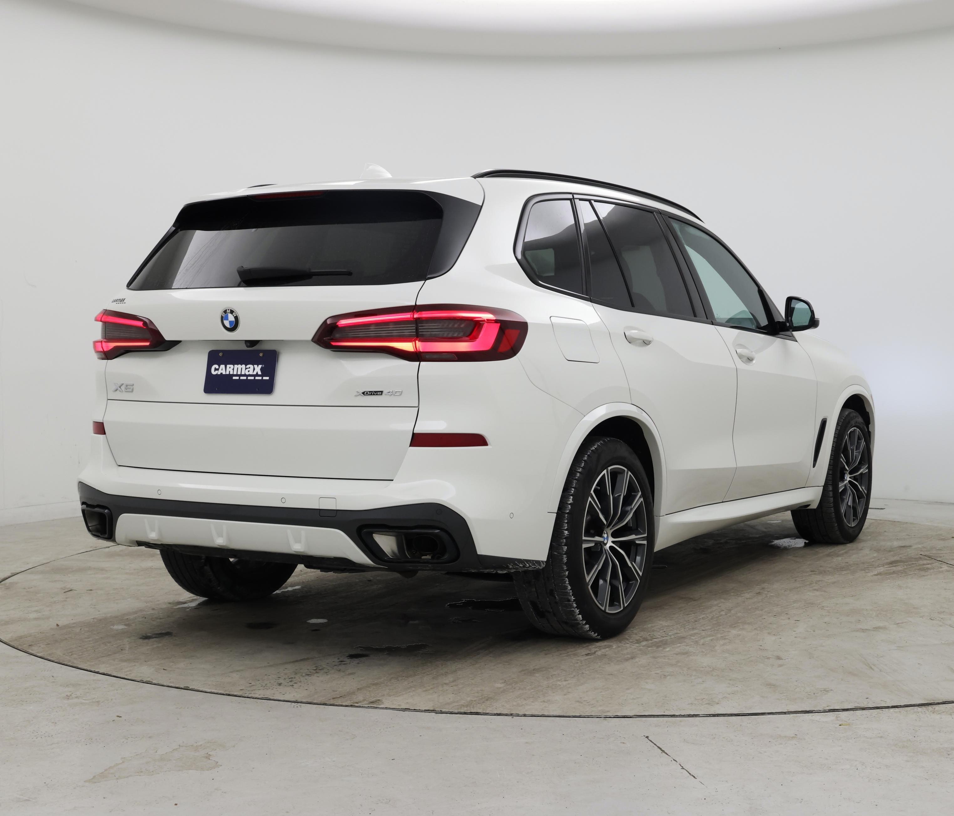 Thumbnail: 2023 BMW X5 - 8