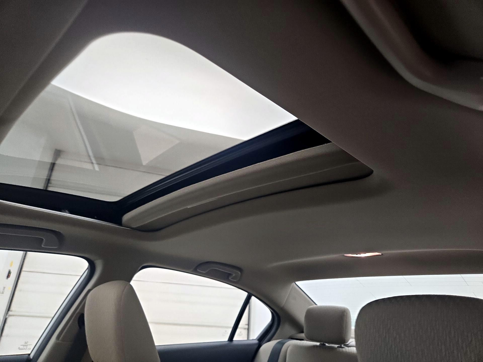 Thumbnail: 2014 Honda Civic - 19