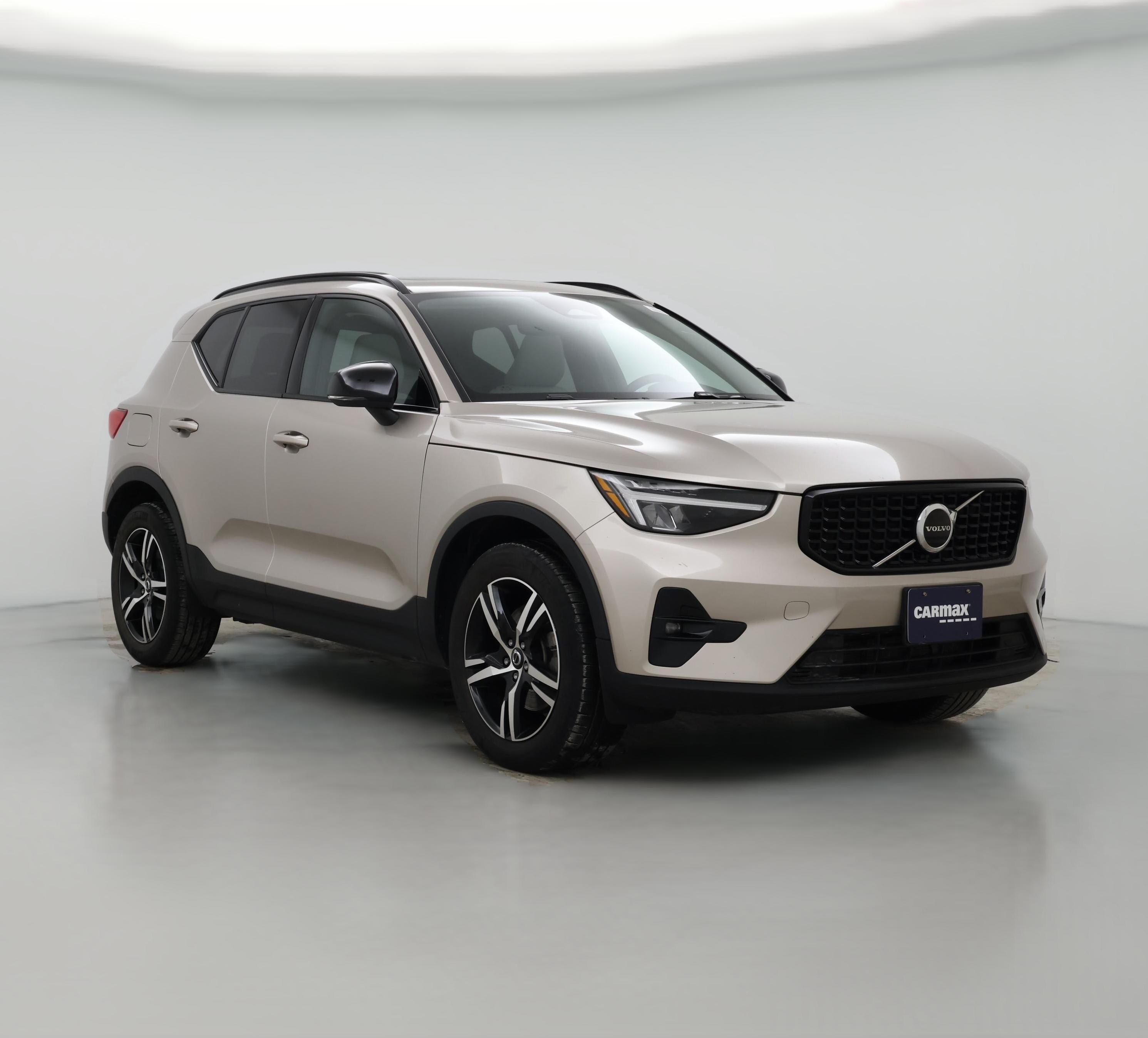 Thumbnail: 2023 Volvo XC40 - 1