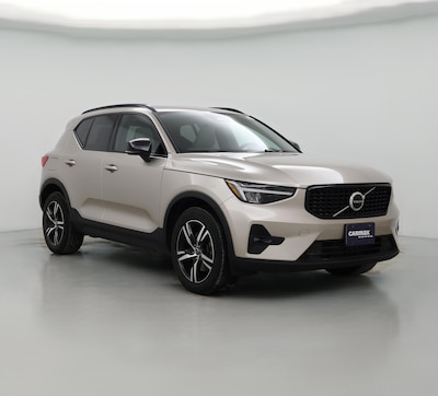 2023 Volvo XC40 B5 Plus Dark Theme