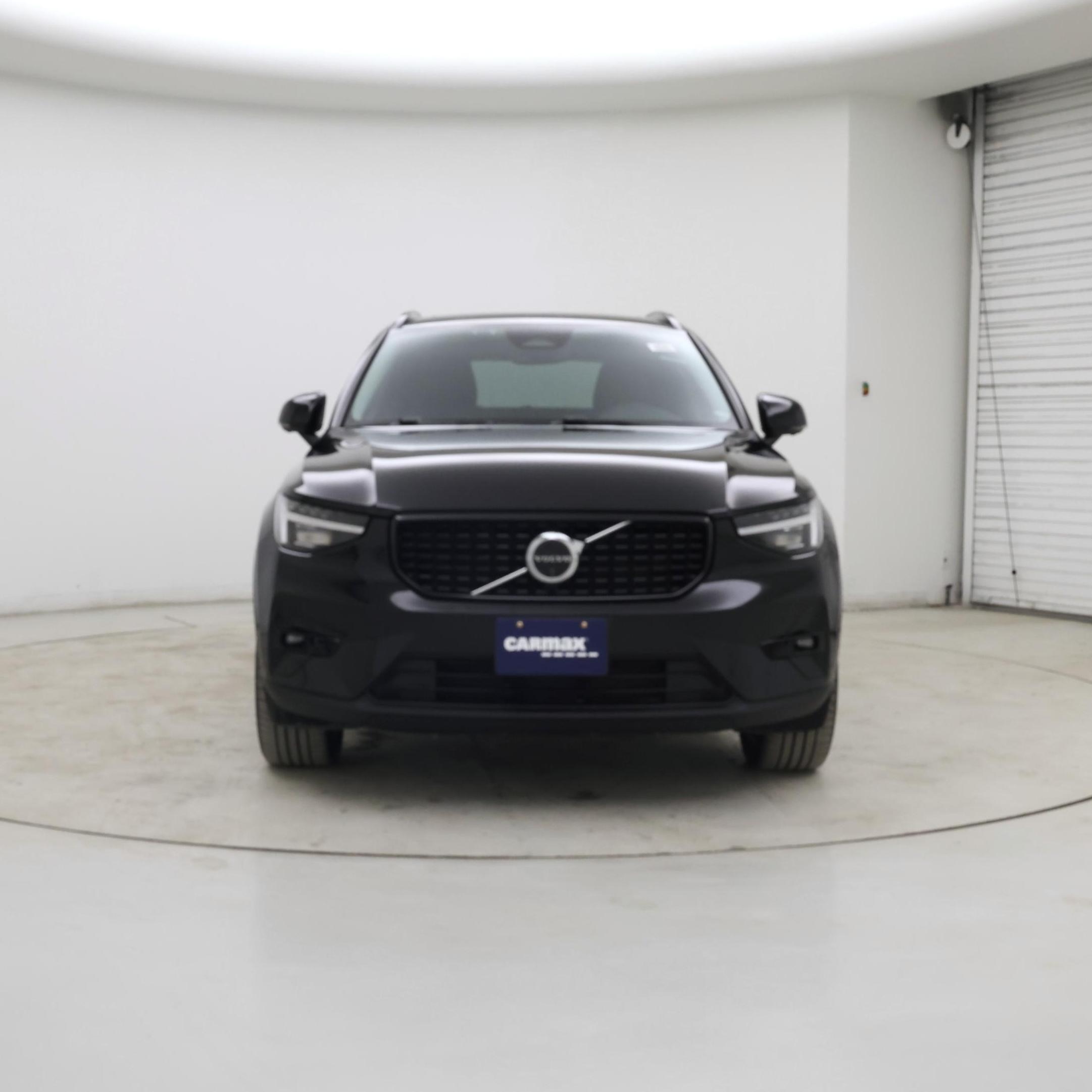 Thumbnail: 2025 Volvo XC40 - 5