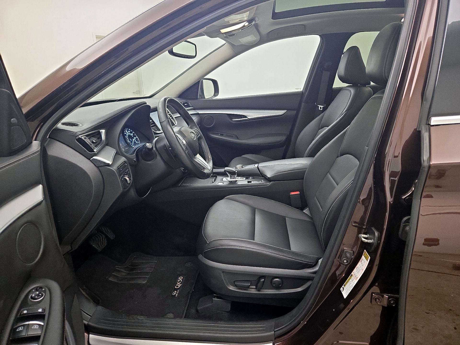 Thumbnail: 2020 INFINITI QX50 - 11
