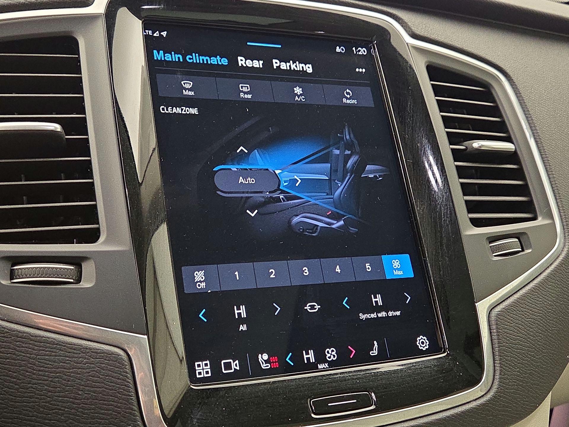 Thumbnail: 2024 Volvo XC90 - 16