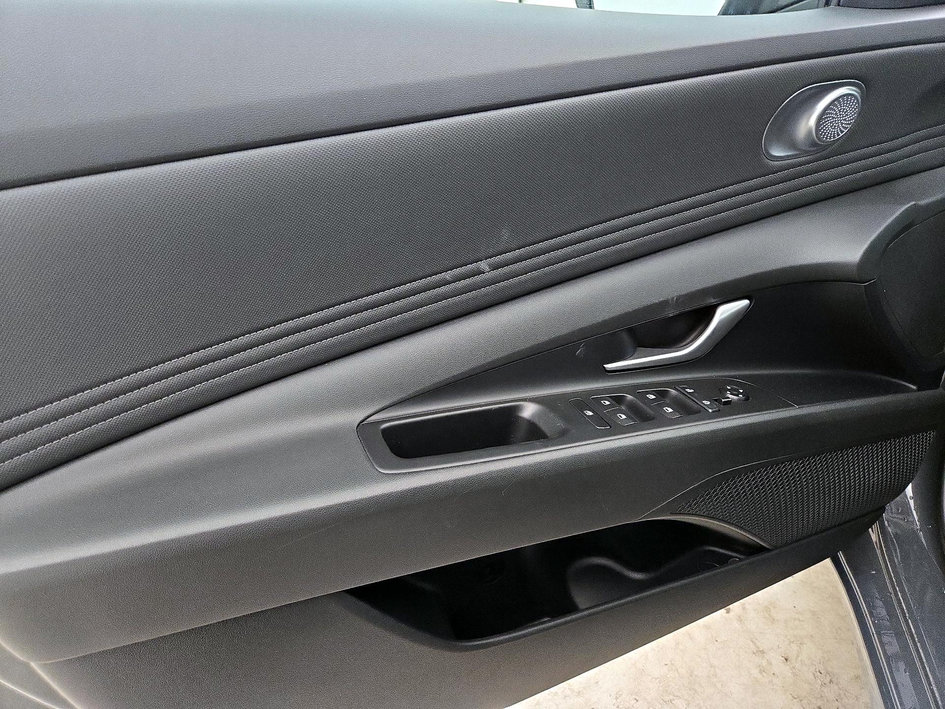 Thumbnail: 2024 Hyundai Elantra - 12