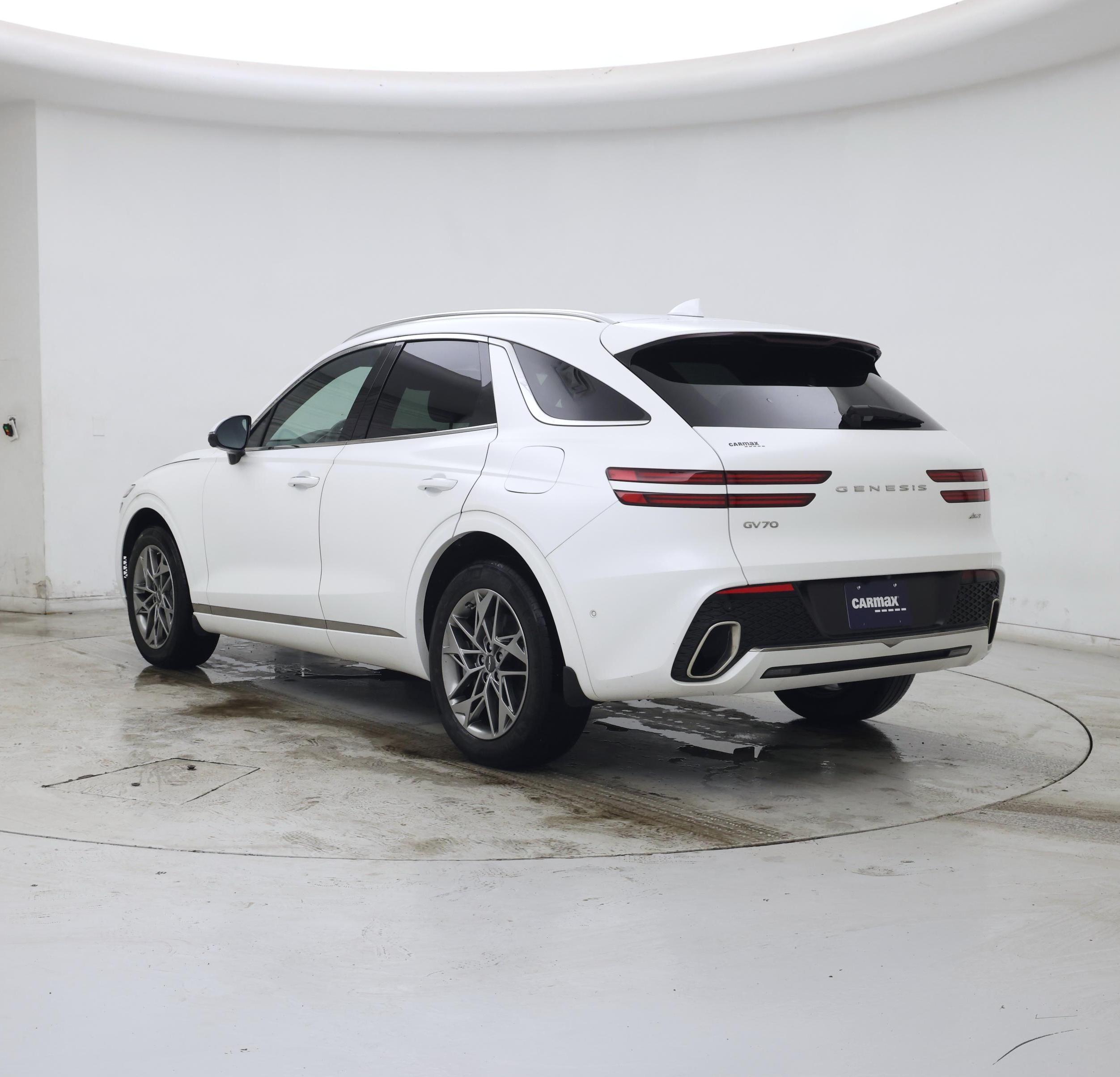 Thumbnail: 2023 Genesis GV70 - 2