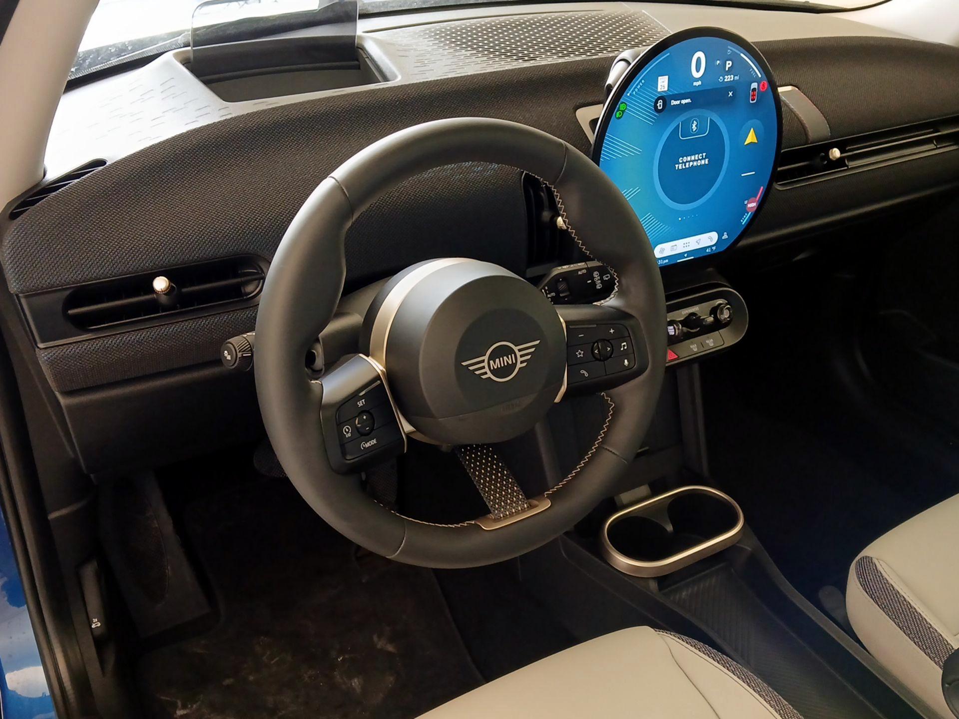 Thumbnail: 2025 MINI Cooper Hardtop - 9