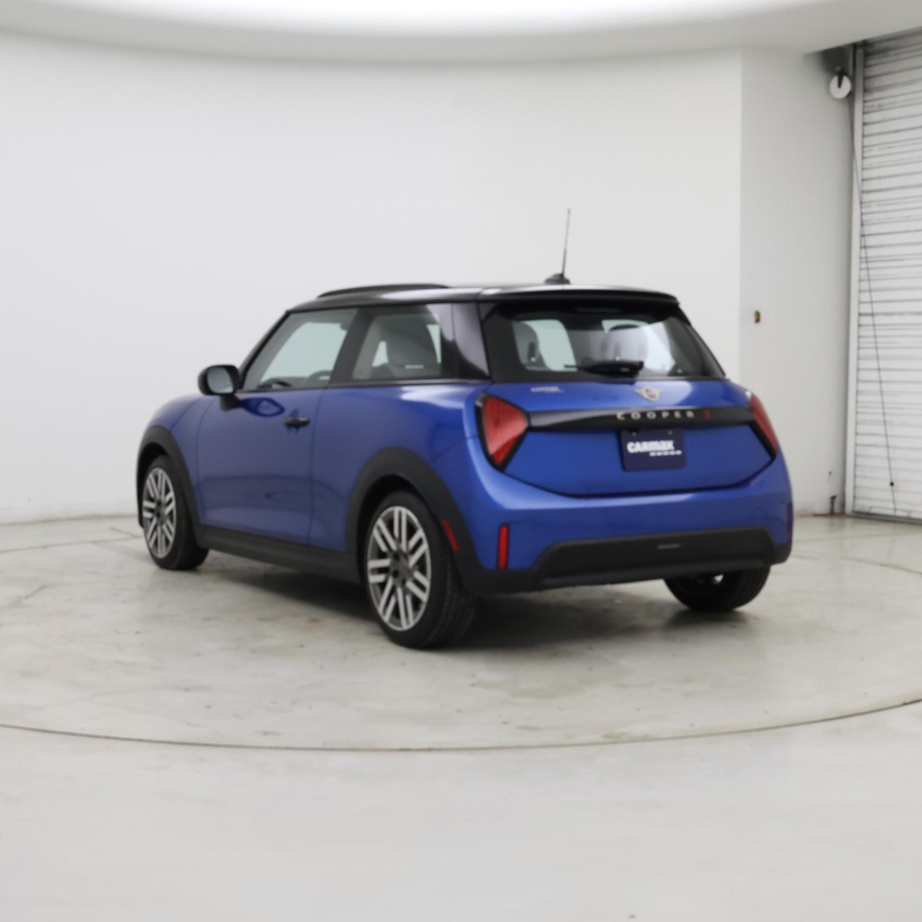 2025 MINI Cooper S Signature Trim 2-door Hatchback