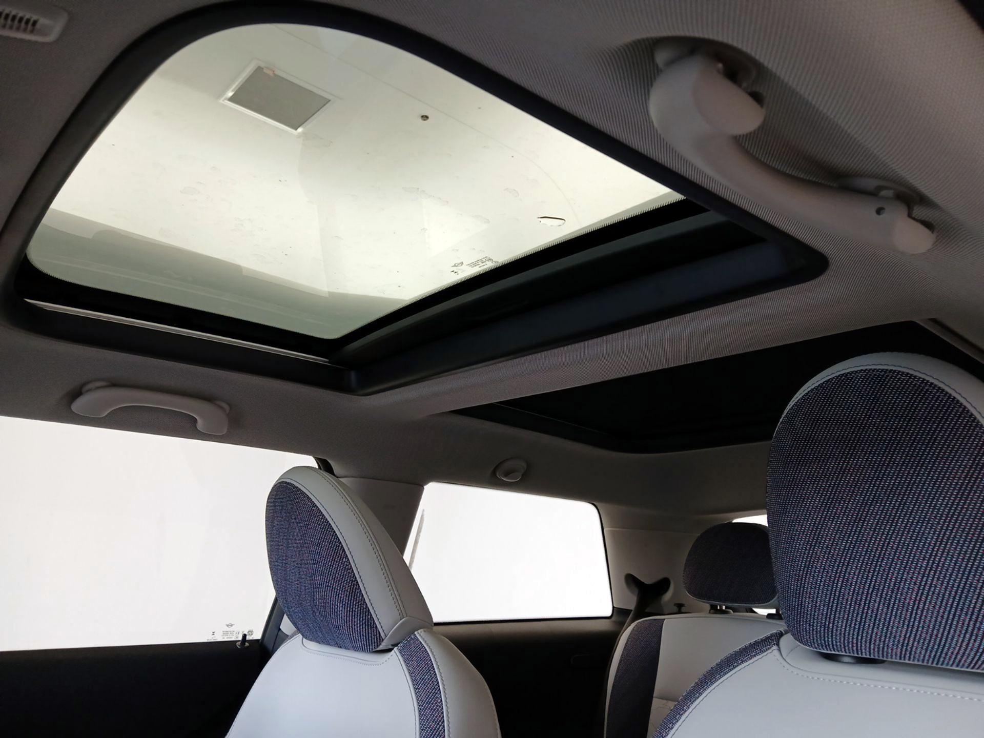 Thumbnail: 2025 MINI Cooper Hardtop - 19