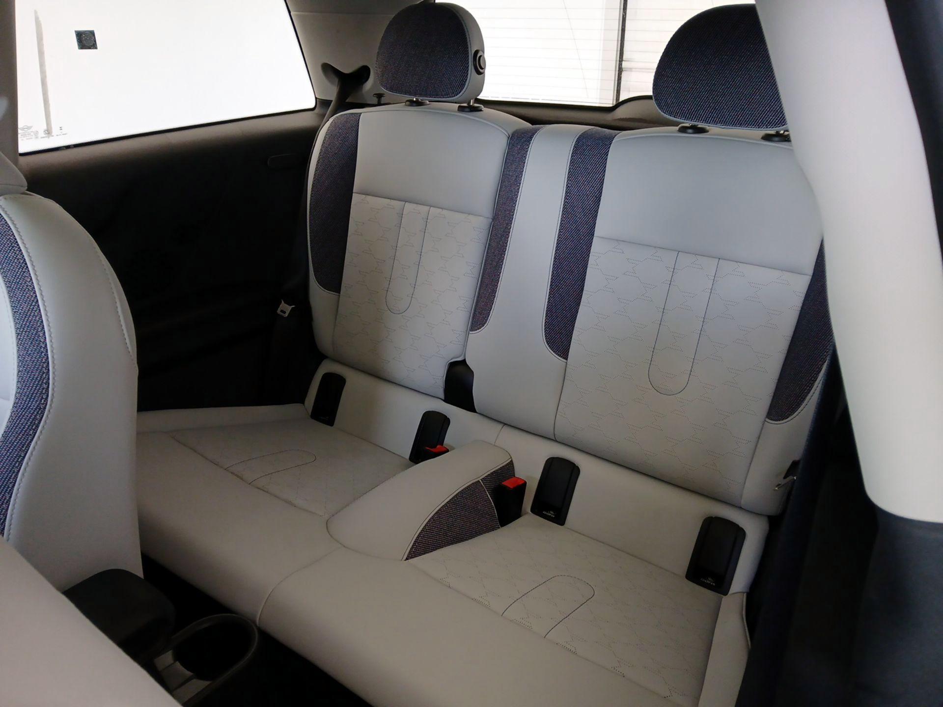 Thumbnail: 2025 MINI Cooper Hardtop - 20