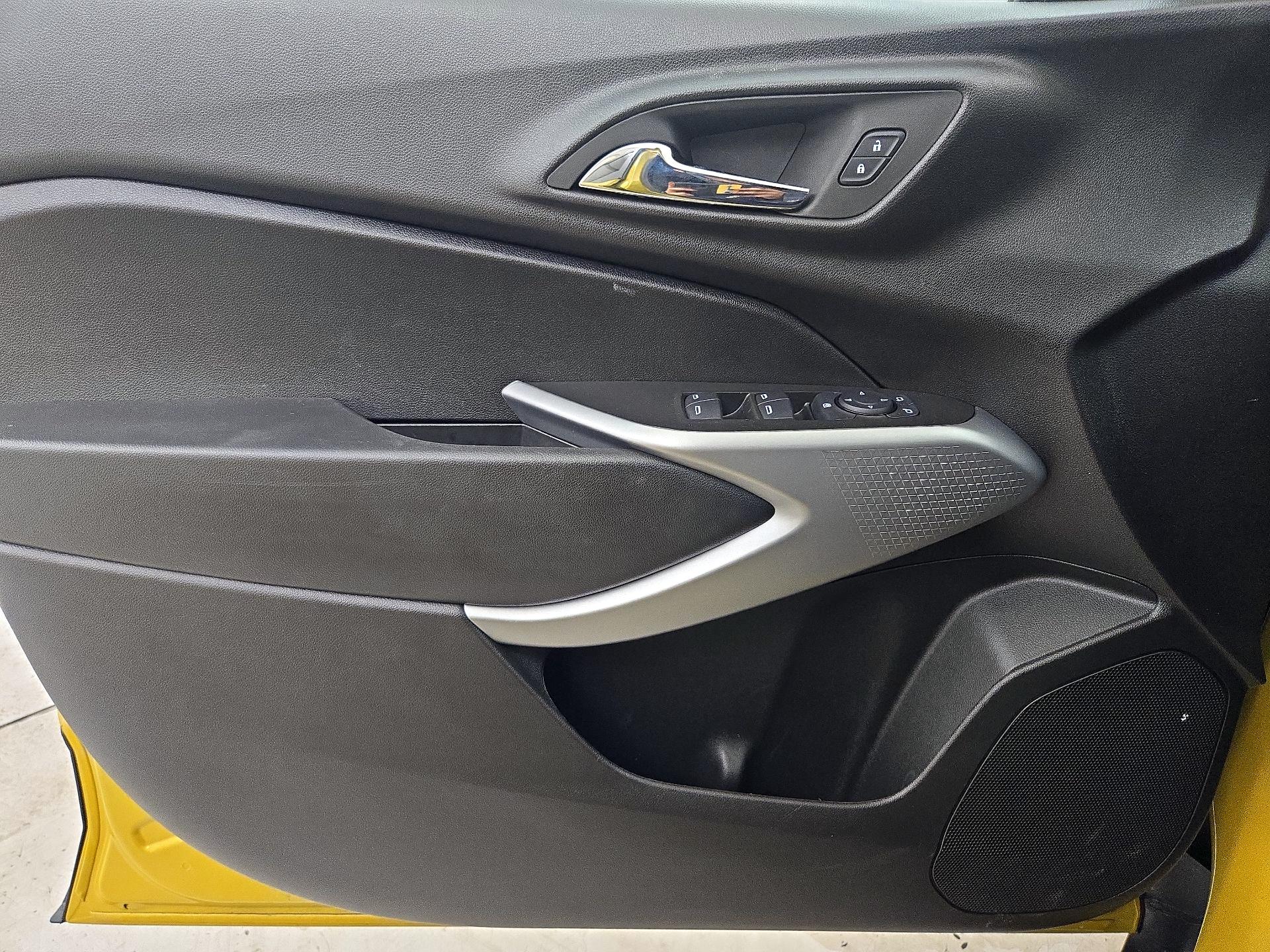 Thumbnail: 2025 Chevrolet Trax - 12