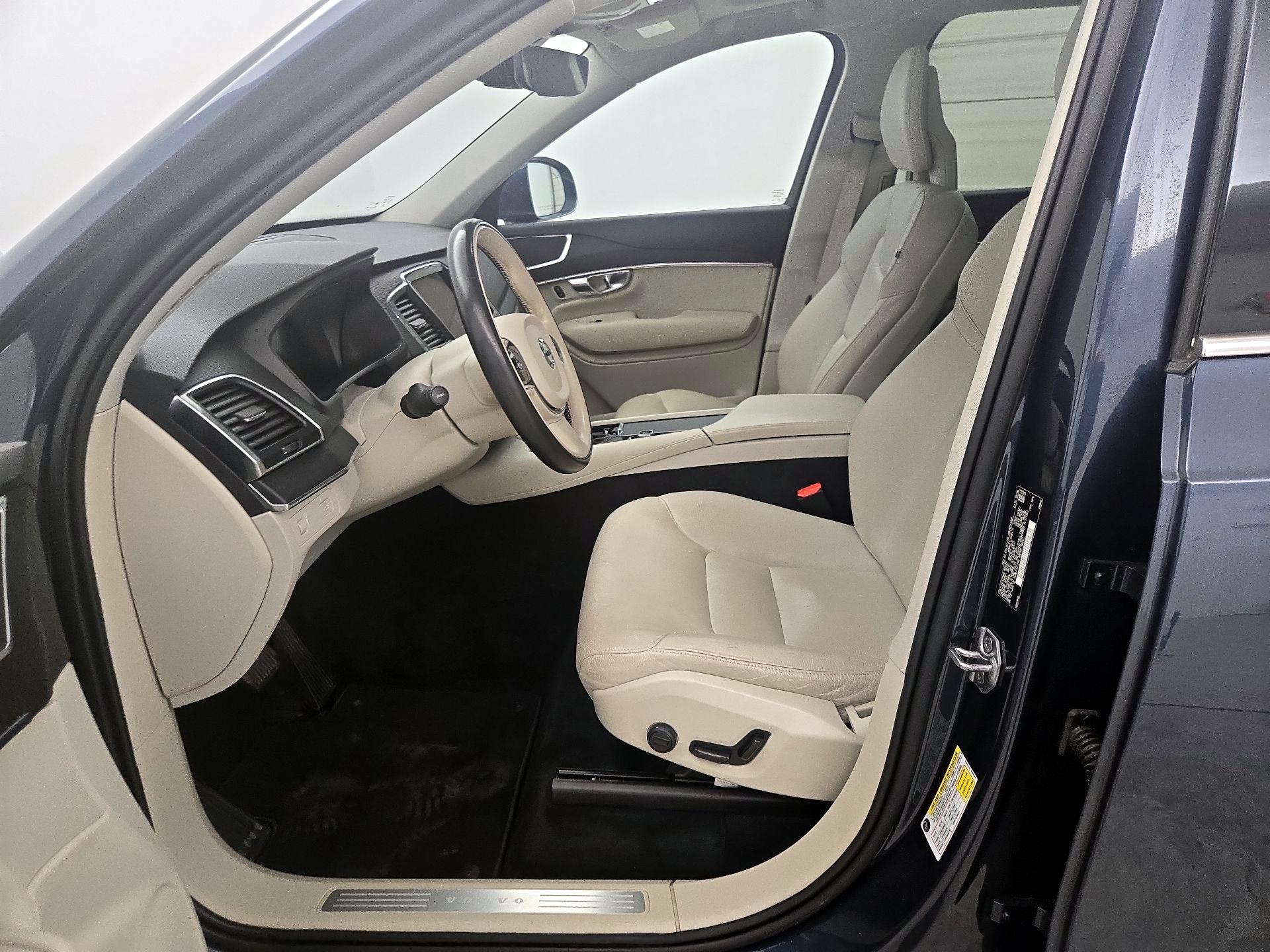 Thumbnail: 2020 Volvo XC90 - 11