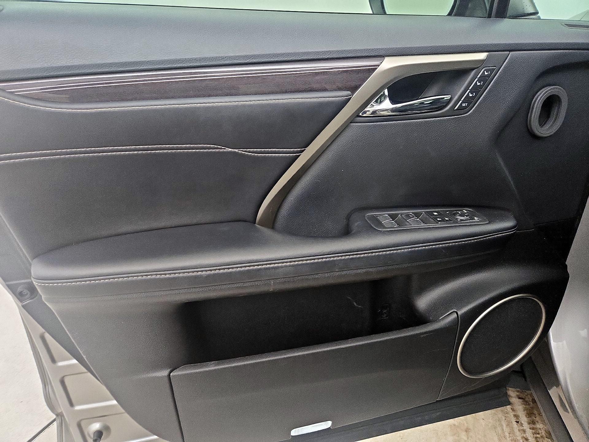 Thumbnail: 2019 Lexus RX - 12