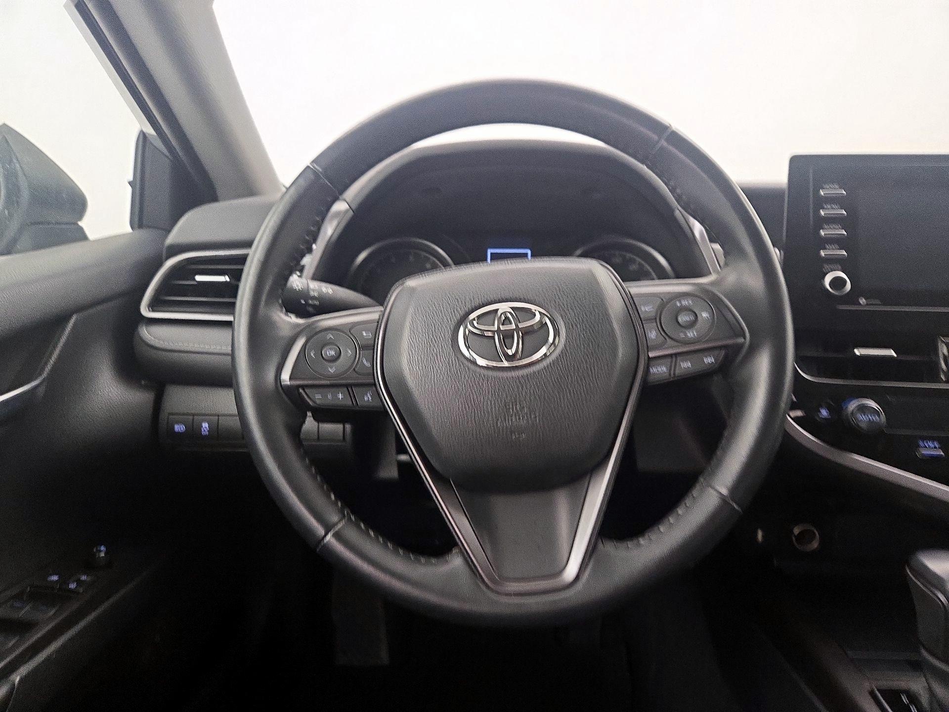 Thumbnail: 2023 Toyota Camry - 10