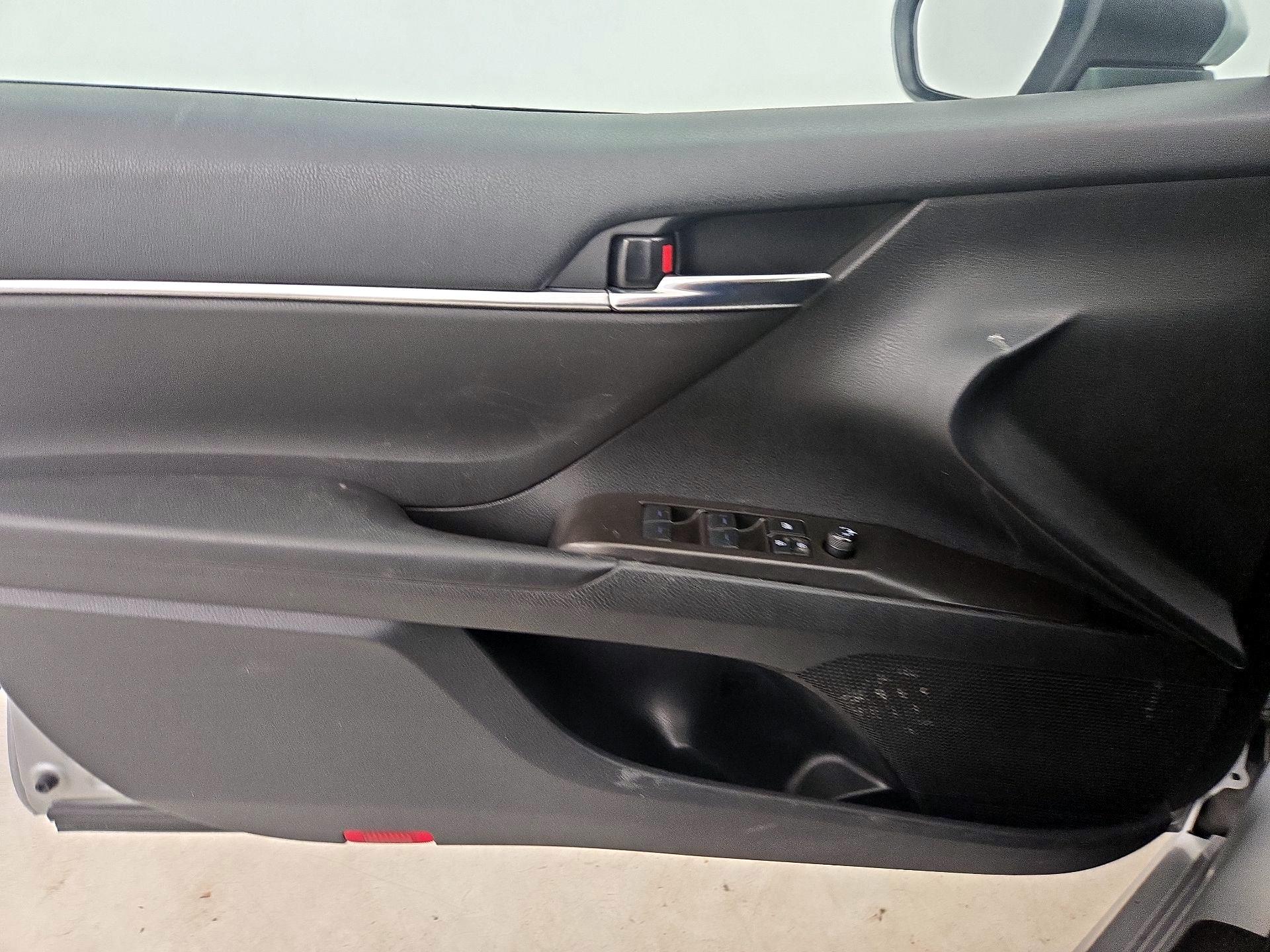 Thumbnail: 2023 Toyota Camry - 12