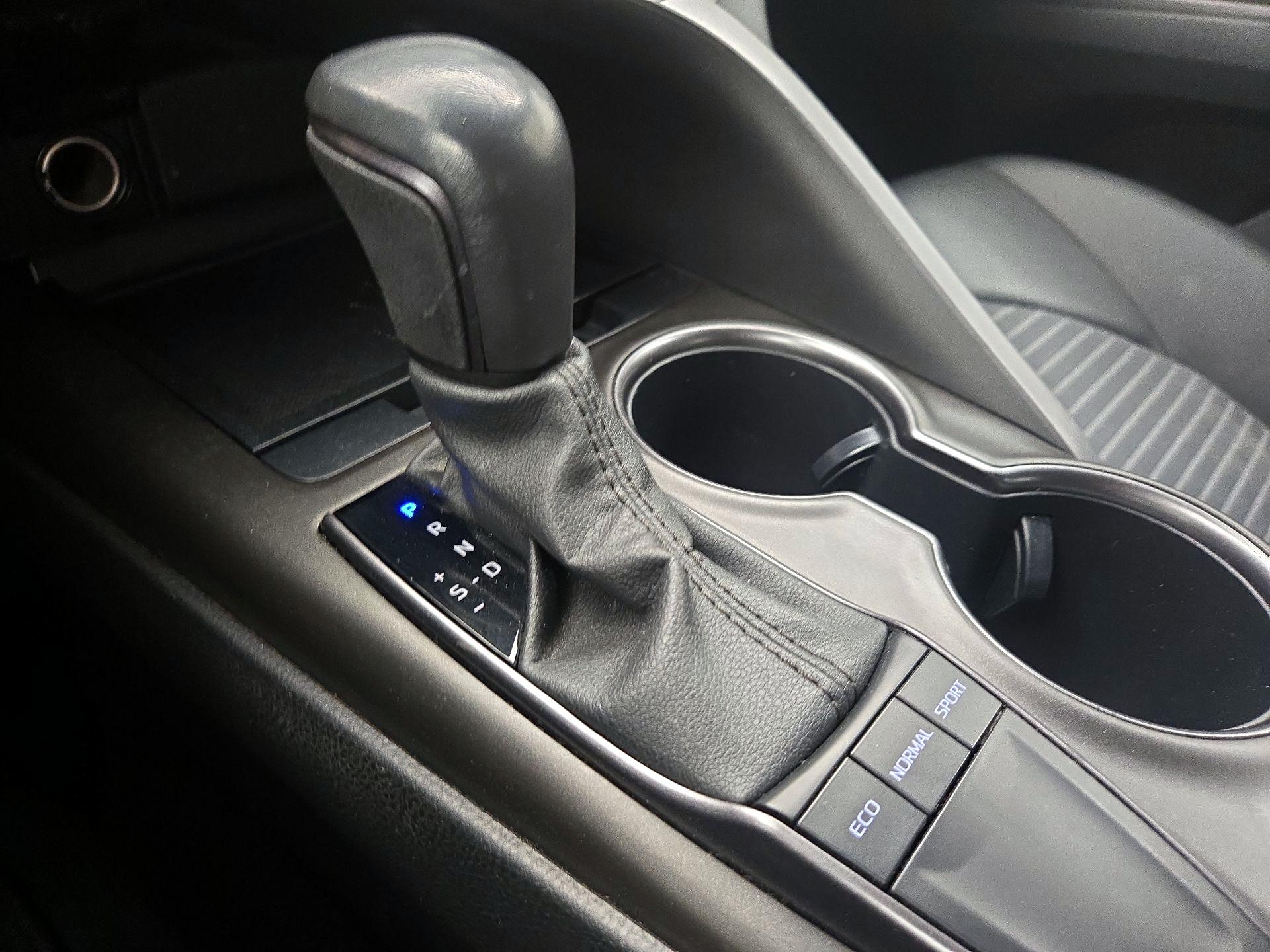 Thumbnail: 2023 Toyota Camry - 17