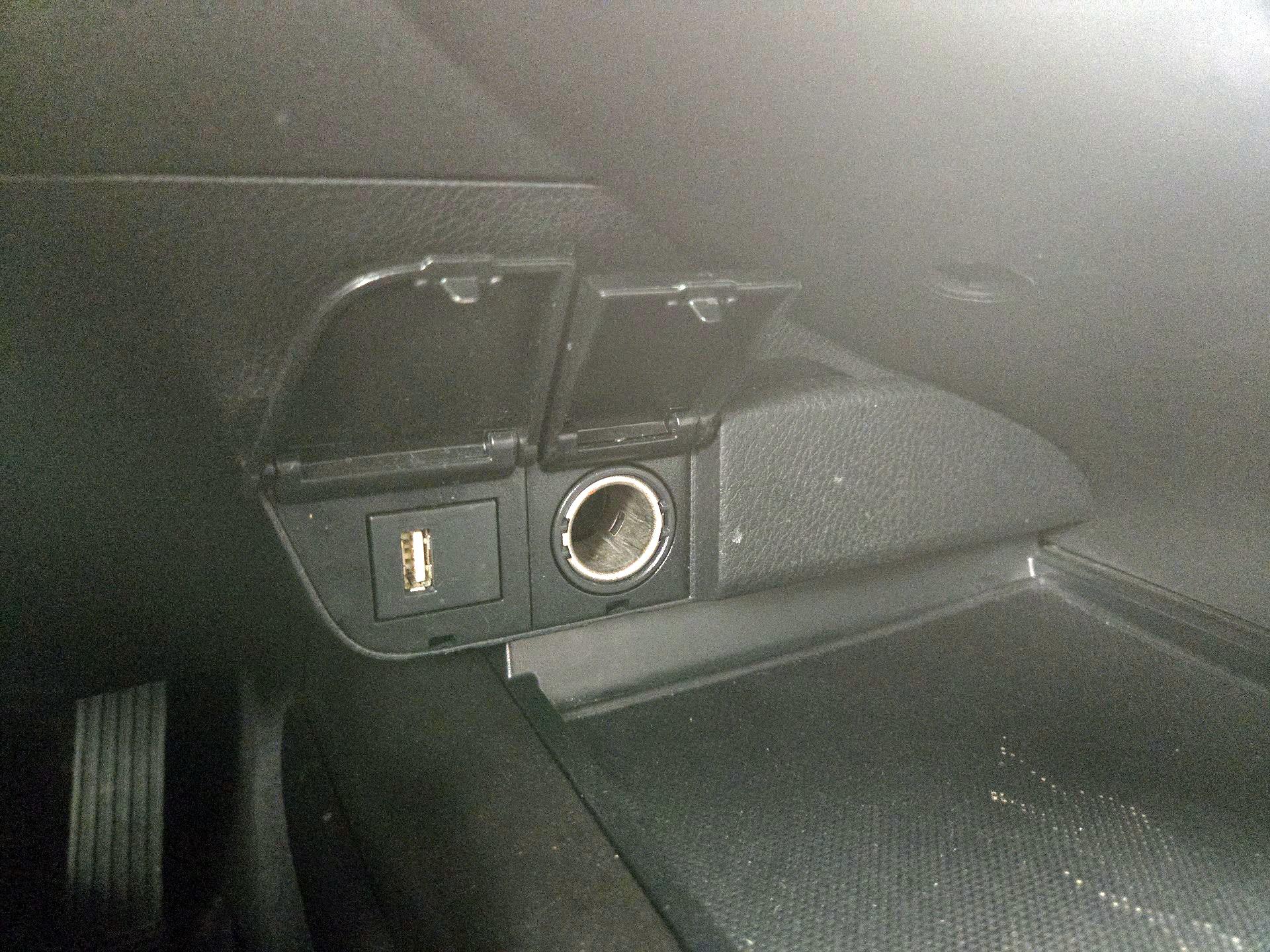 Thumbnail: 2023 Toyota Camry - 18