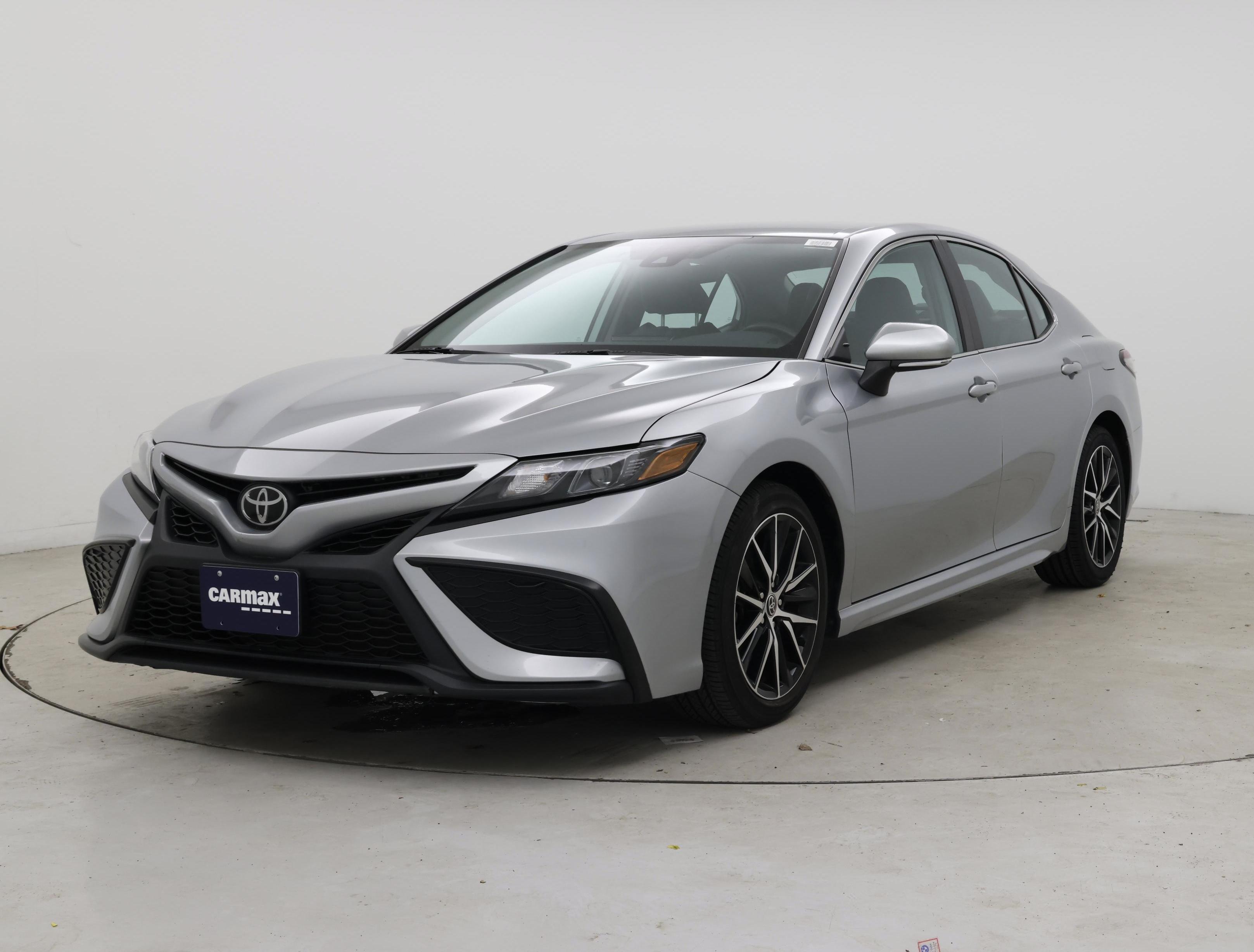 Thumbnail: 2023 Toyota Camry - 4