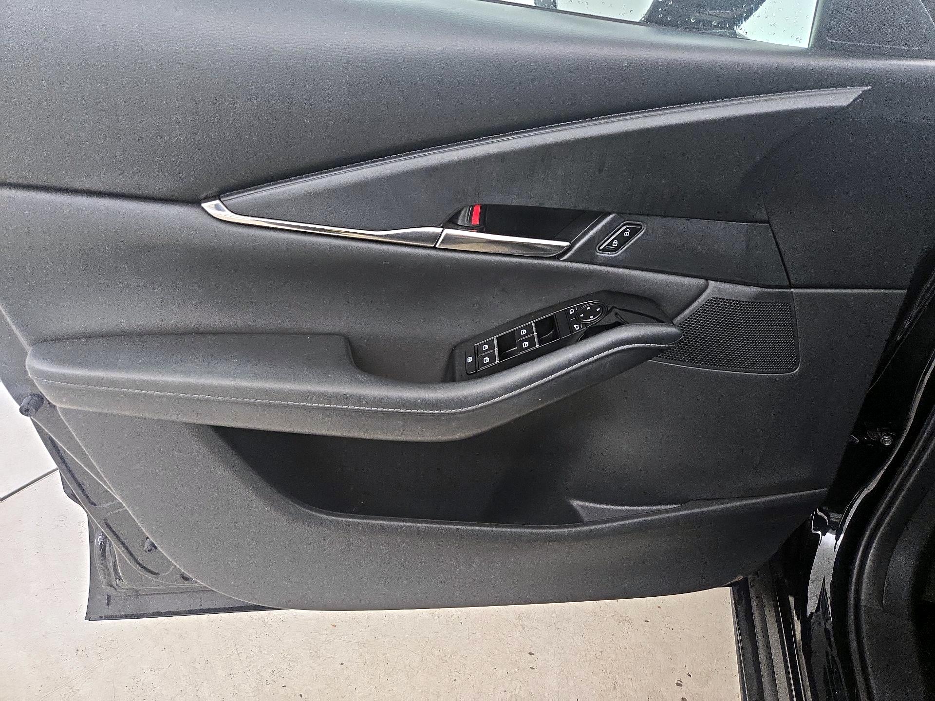 Thumbnail: 2023 Mazda CX-30 - 12