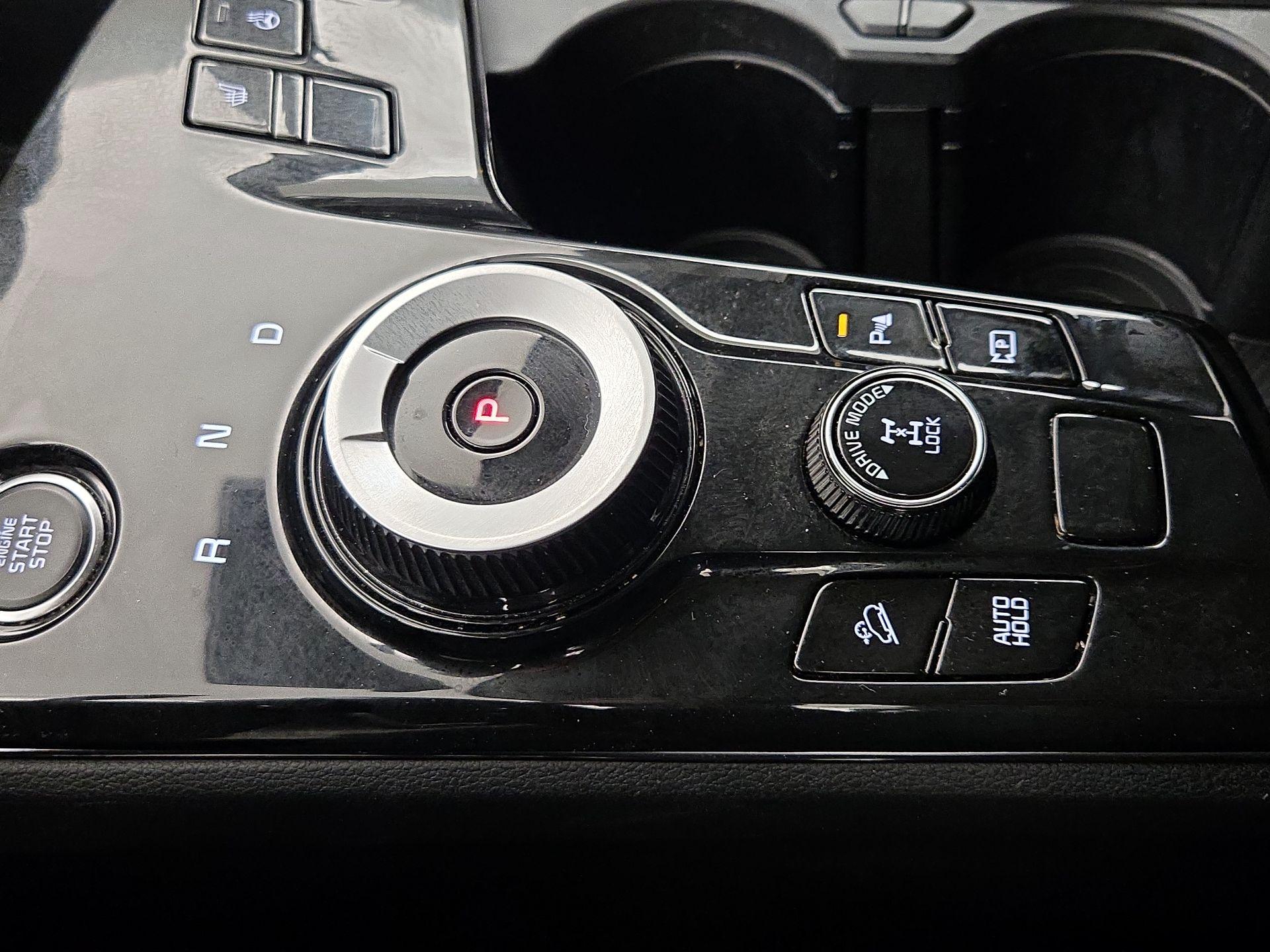 Thumbnail: 2023 Kia Sportage - 18