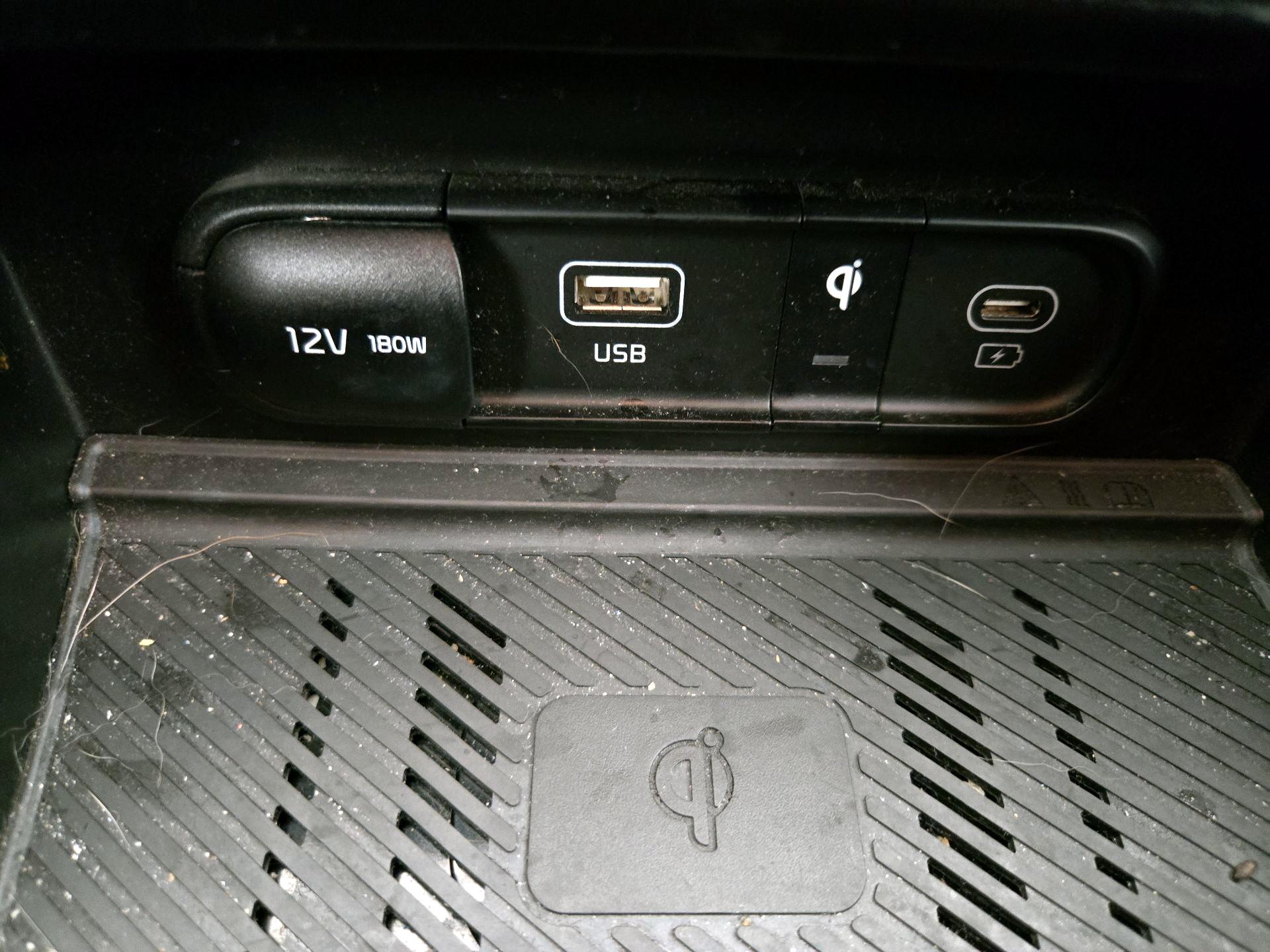 Thumbnail: 2023 Kia Sportage - 19