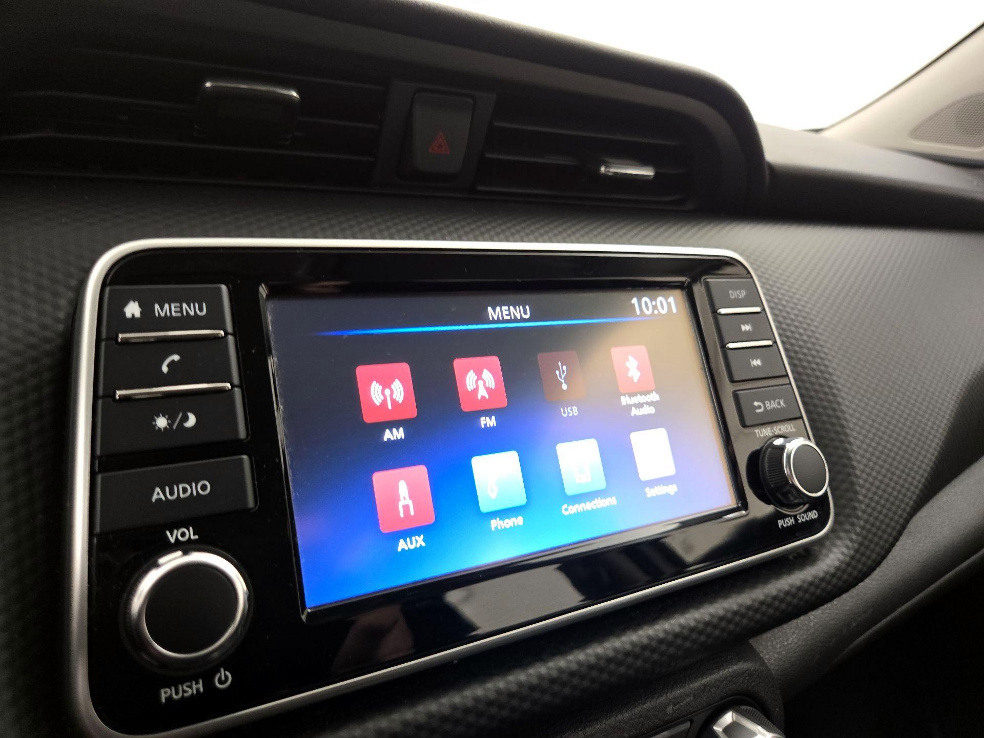 Thumbnail: 2022 Nissan Kicks - 15