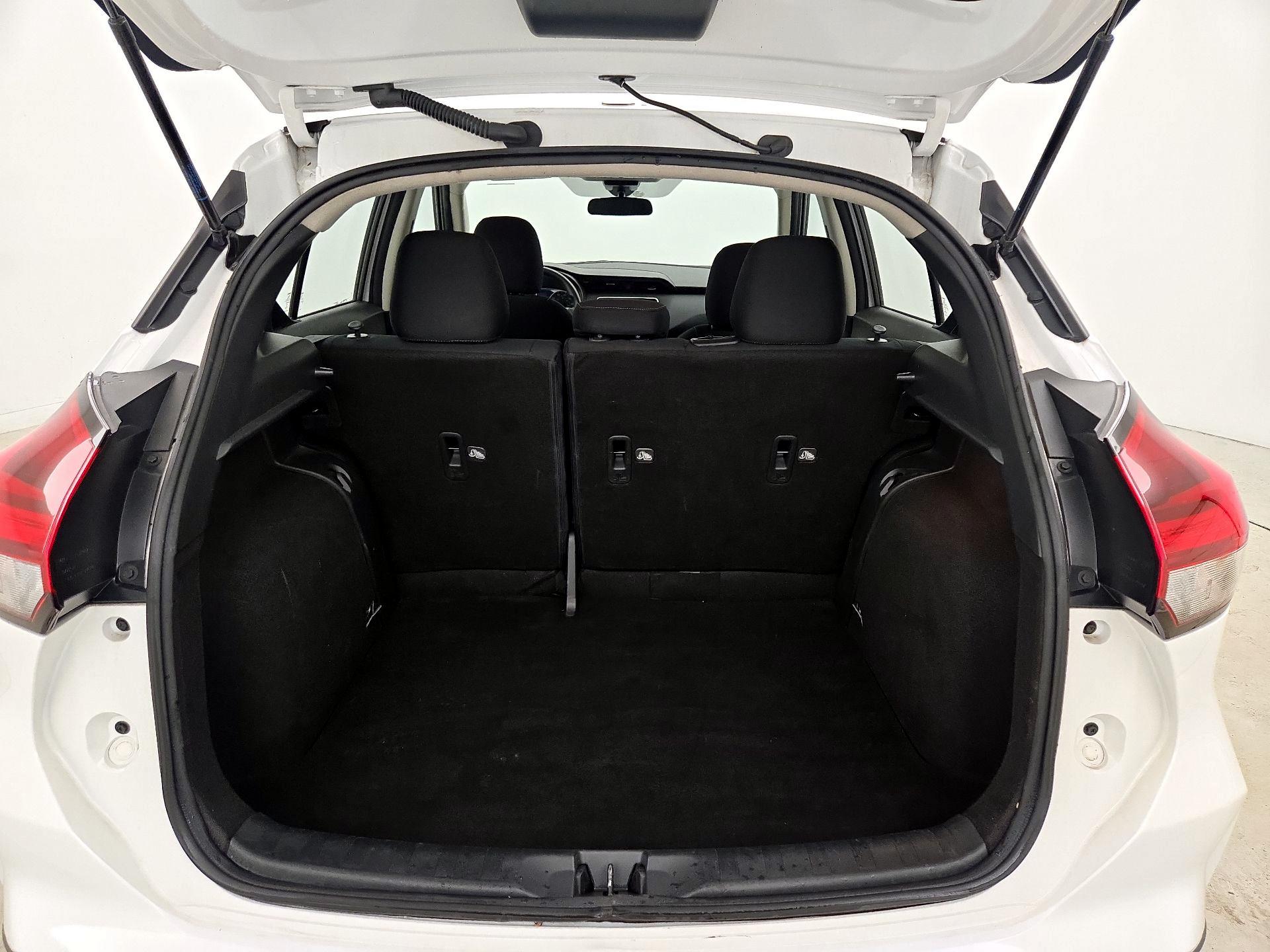 Thumbnail: 2022 Nissan Kicks - 20