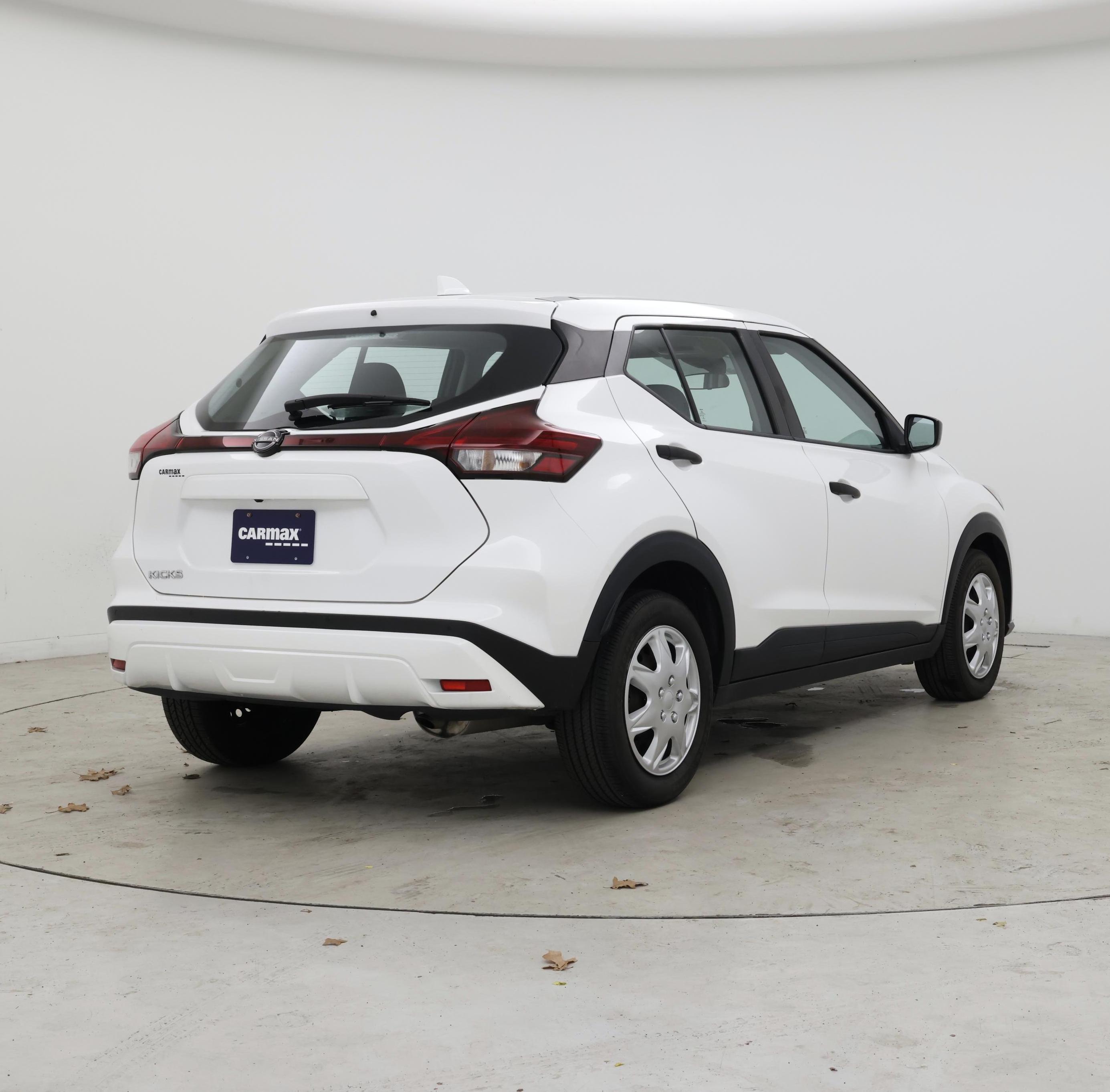 Thumbnail: 2022 Nissan Kicks - 8