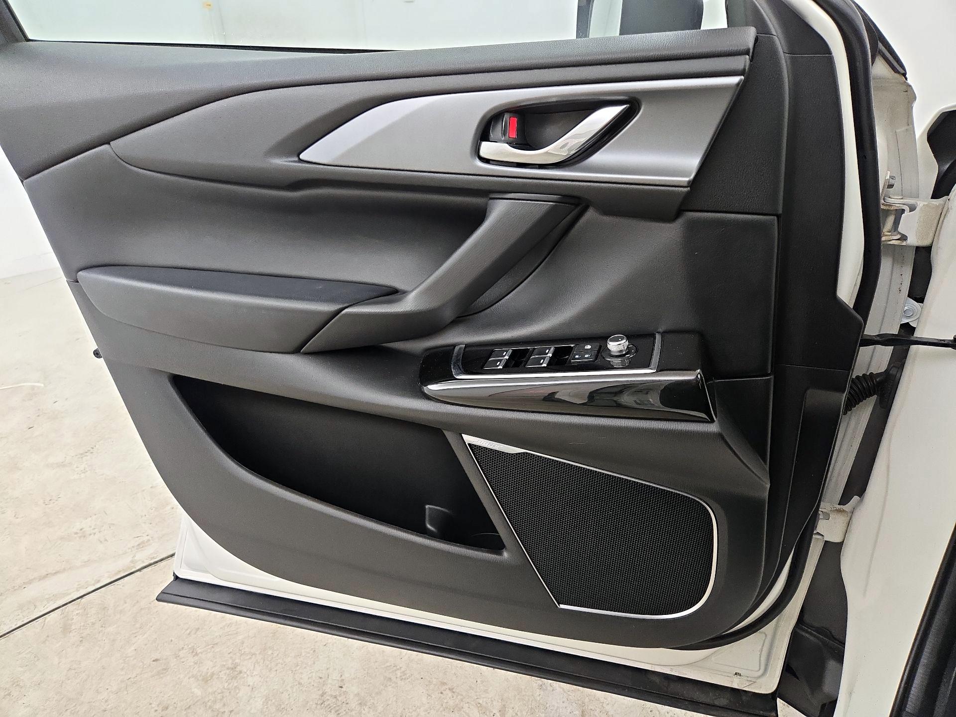 Thumbnail: 2022 Mazda CX-9 - 12