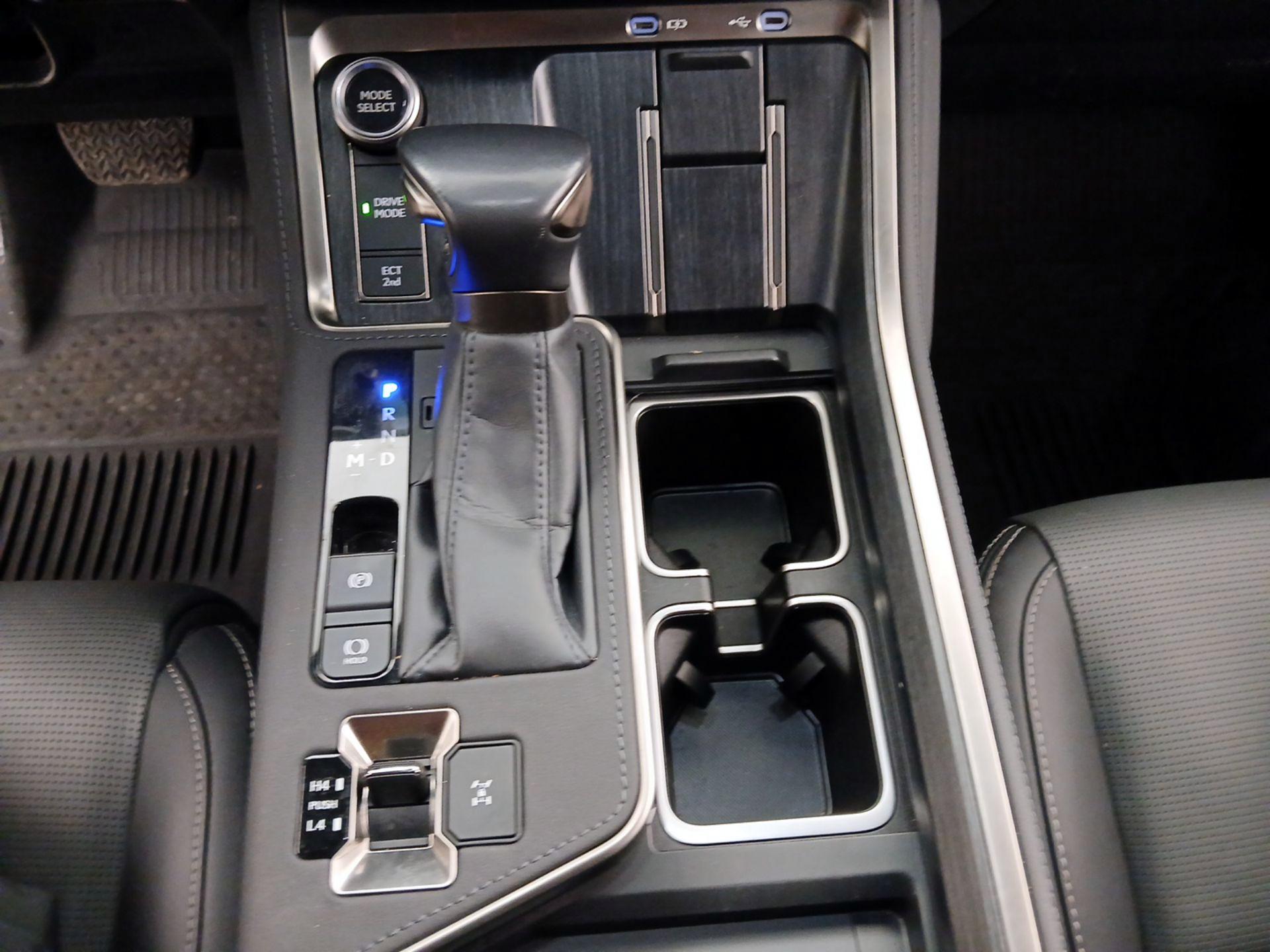 Thumbnail: 2024 Lexus GX - 18