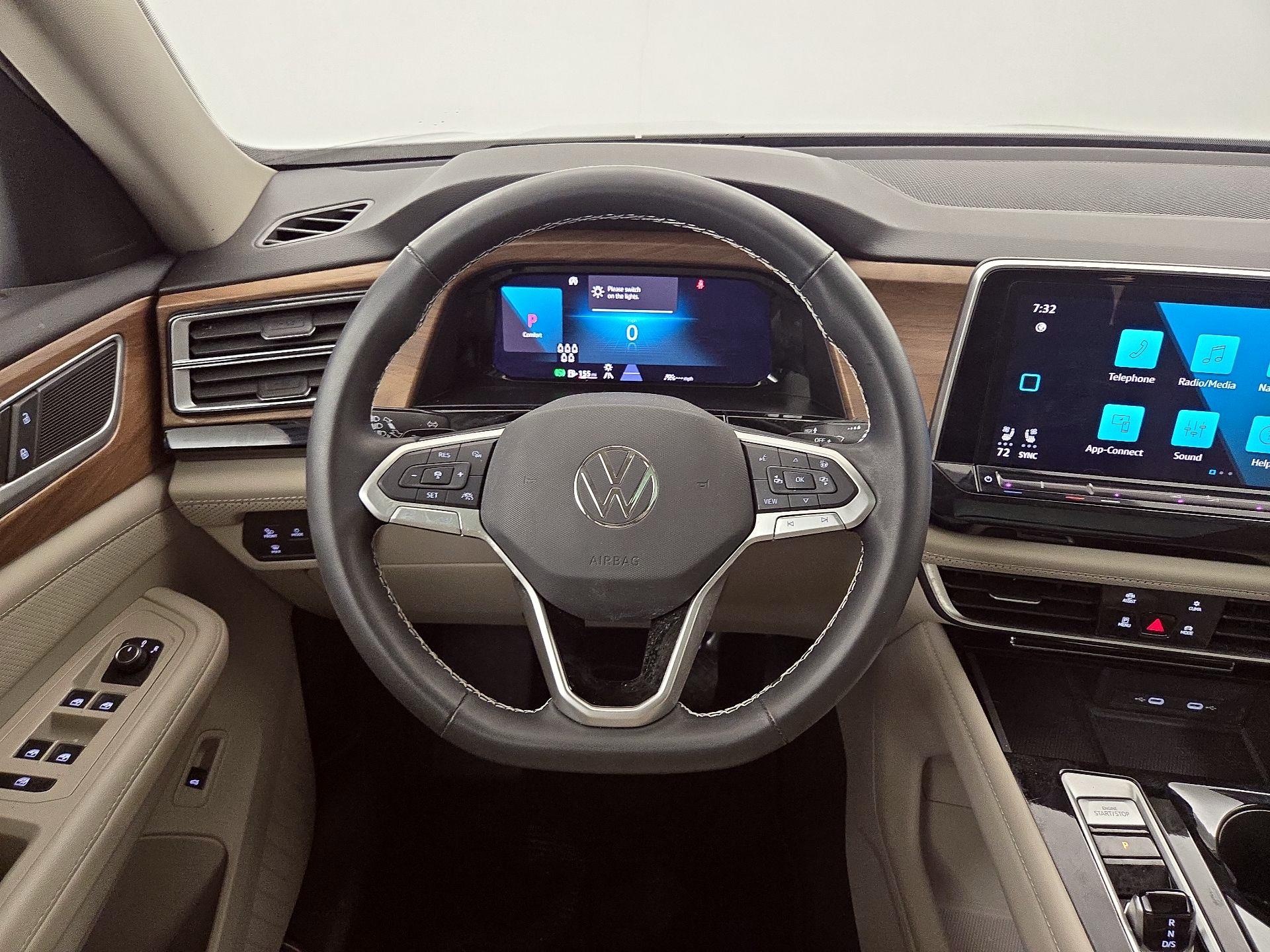 Thumbnail: 2024 Volkswagen Atlas - 10