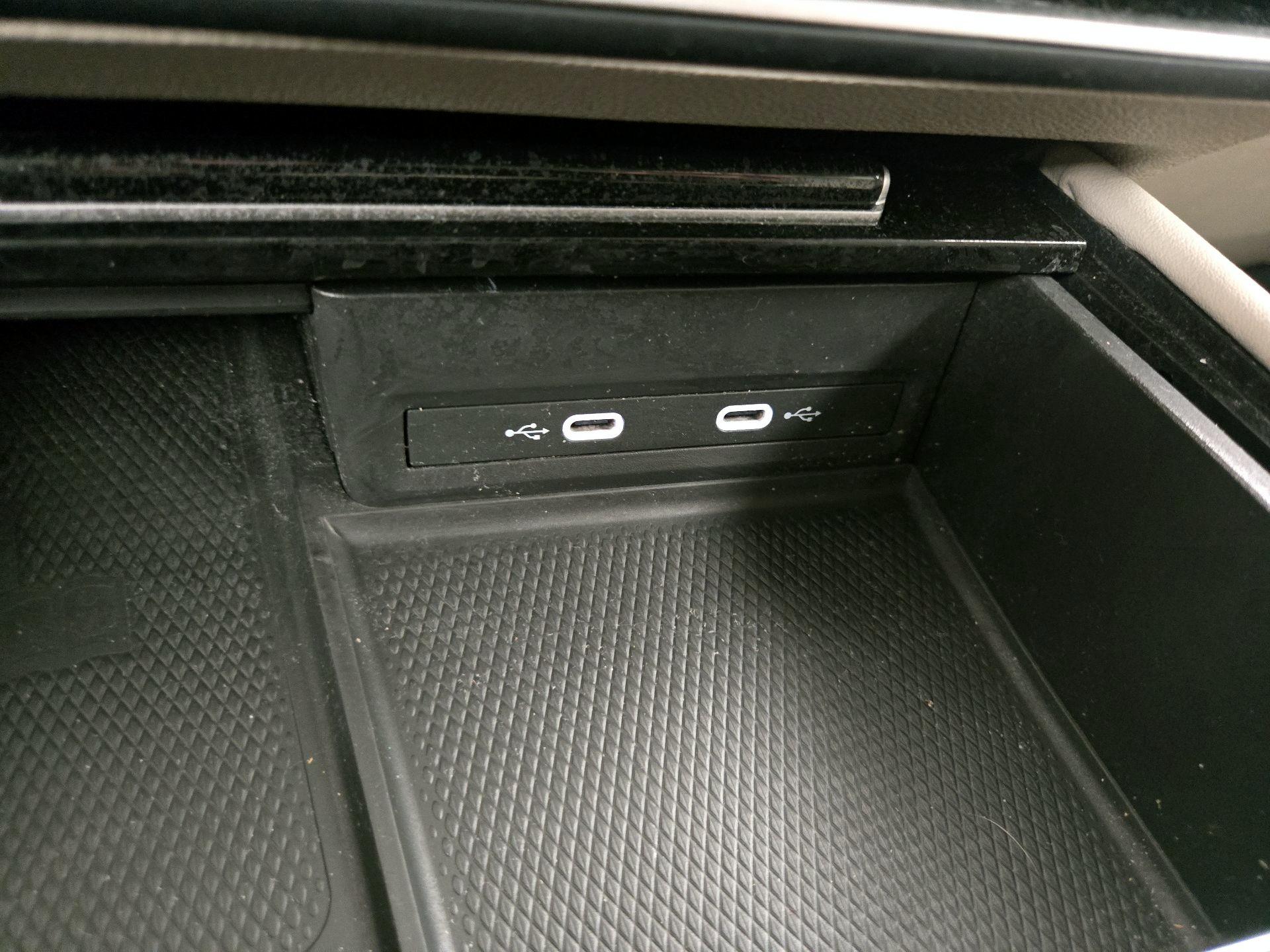 Thumbnail: 2024 Volkswagen Atlas - 18