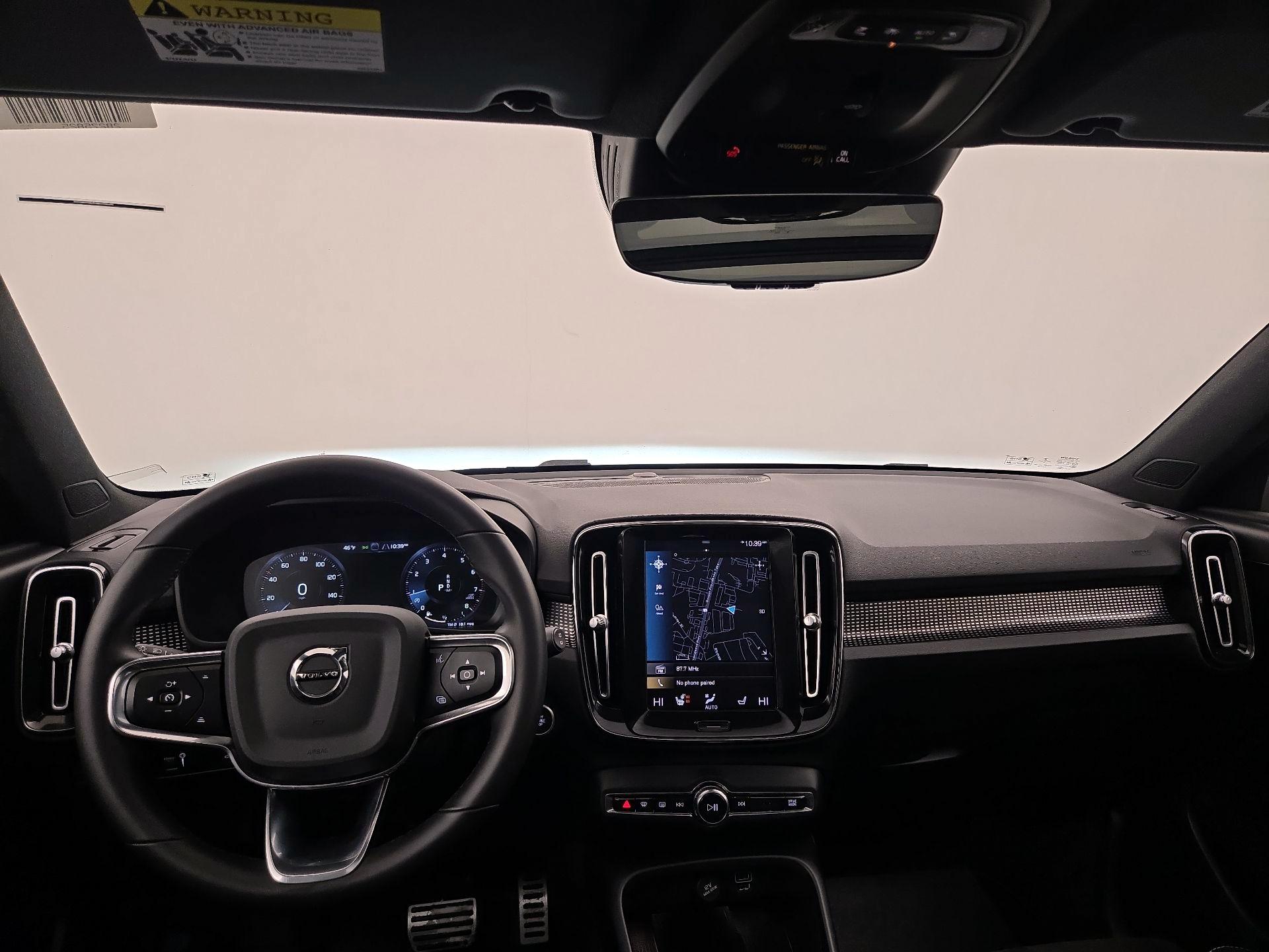 Thumbnail: 2022 Volvo XC40 - 9