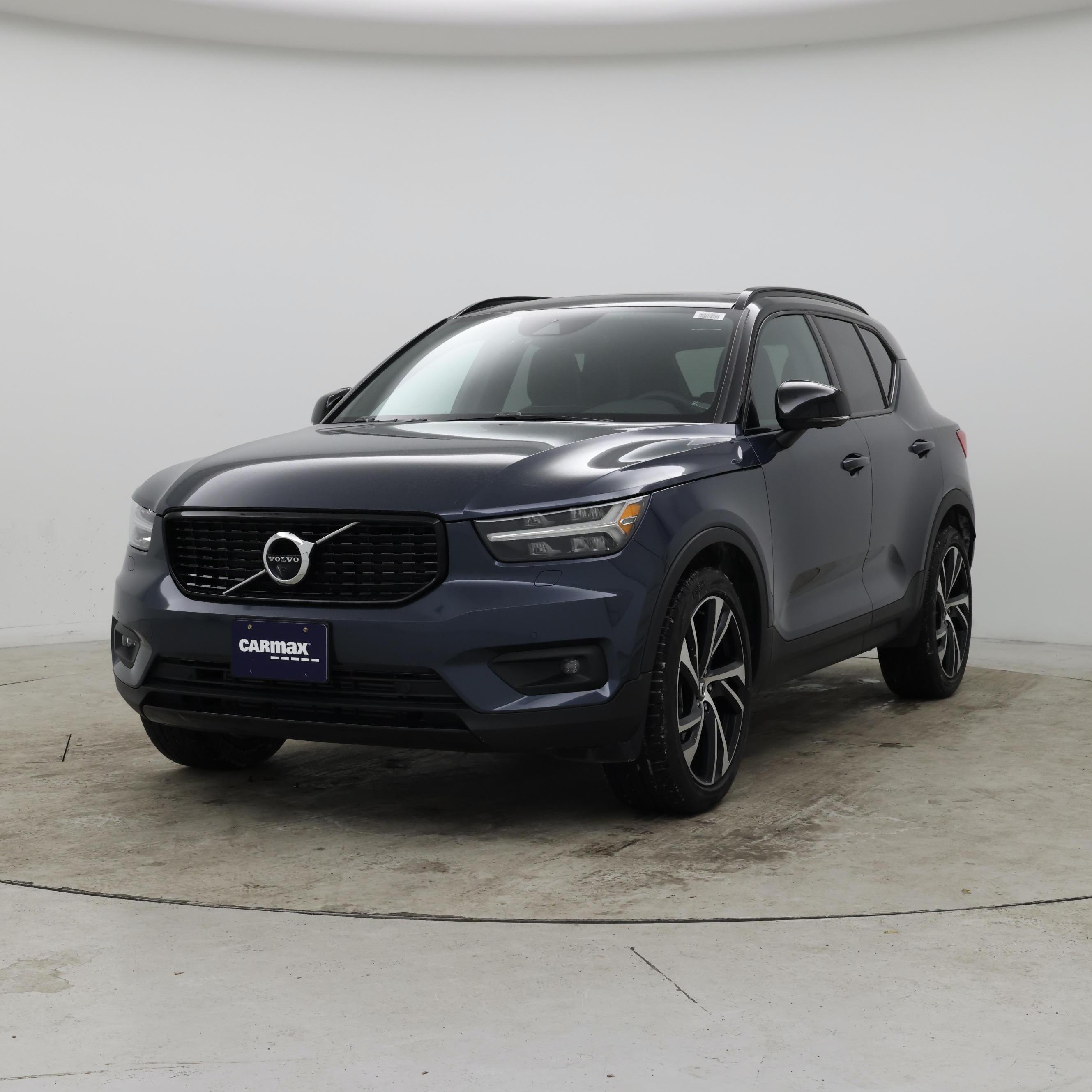 Thumbnail: 2022 Volvo XC40 - 4