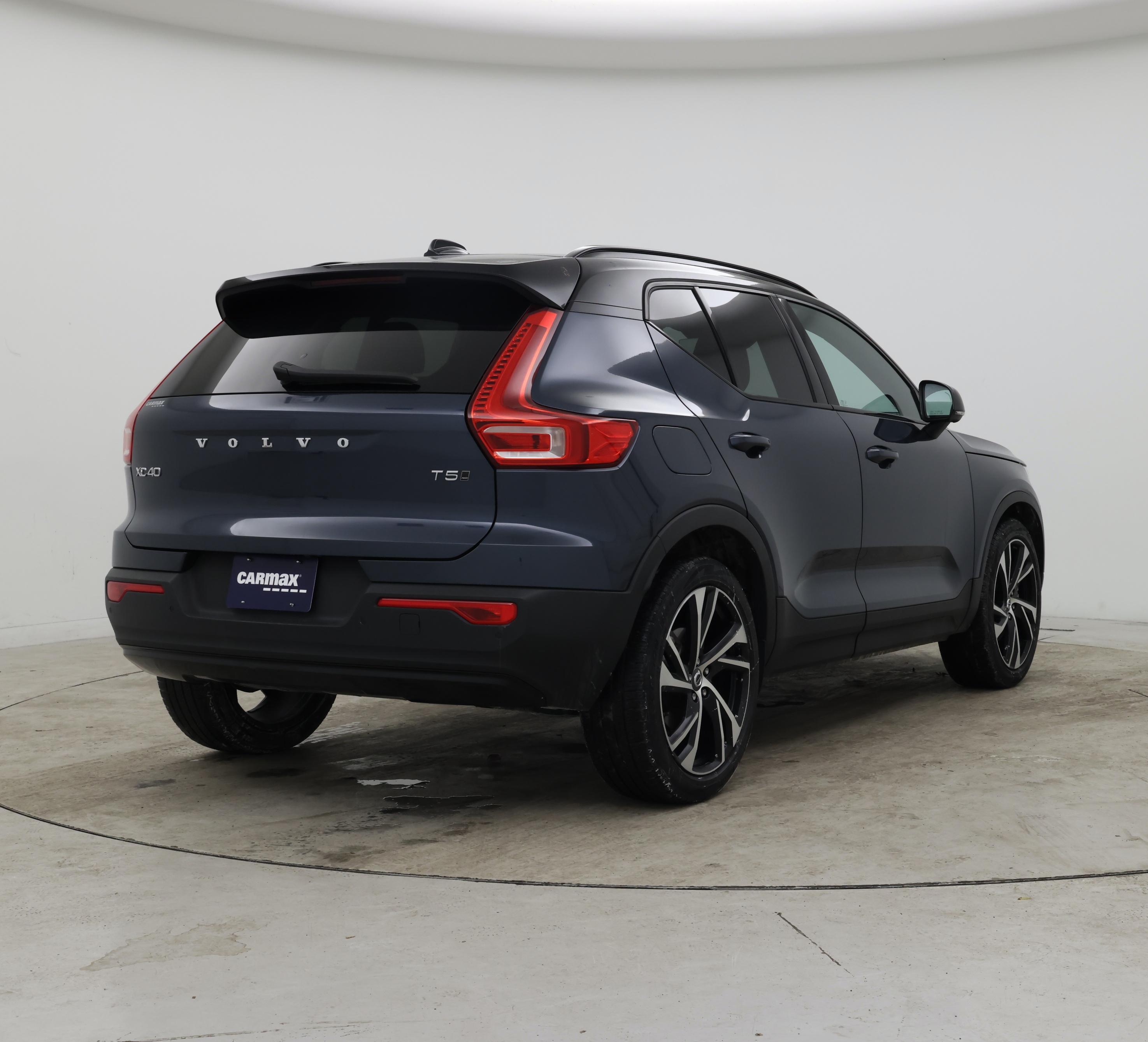 Thumbnail: 2022 Volvo XC40 - 8