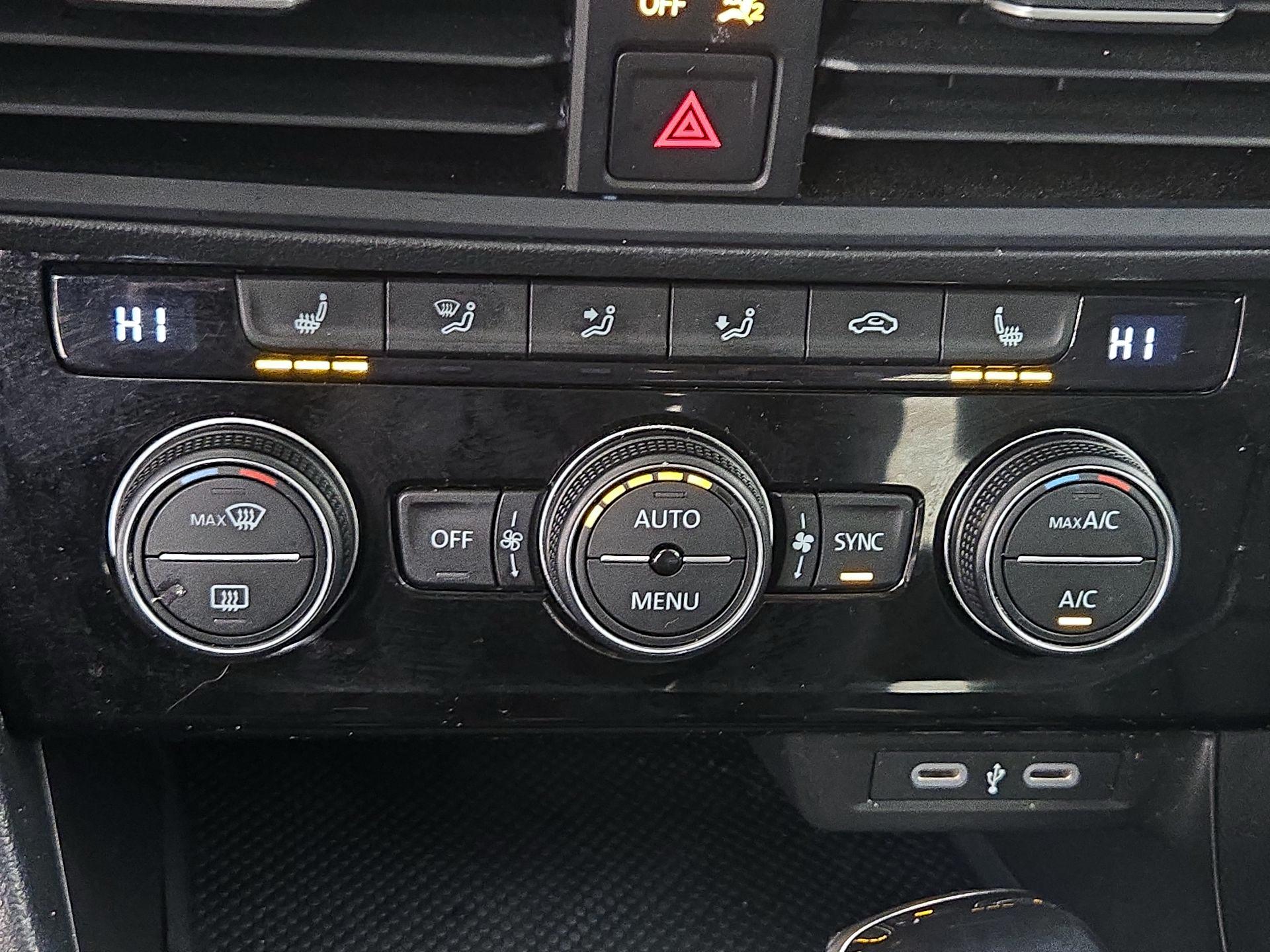 Thumbnail: 2024 Volkswagen Jetta - 16