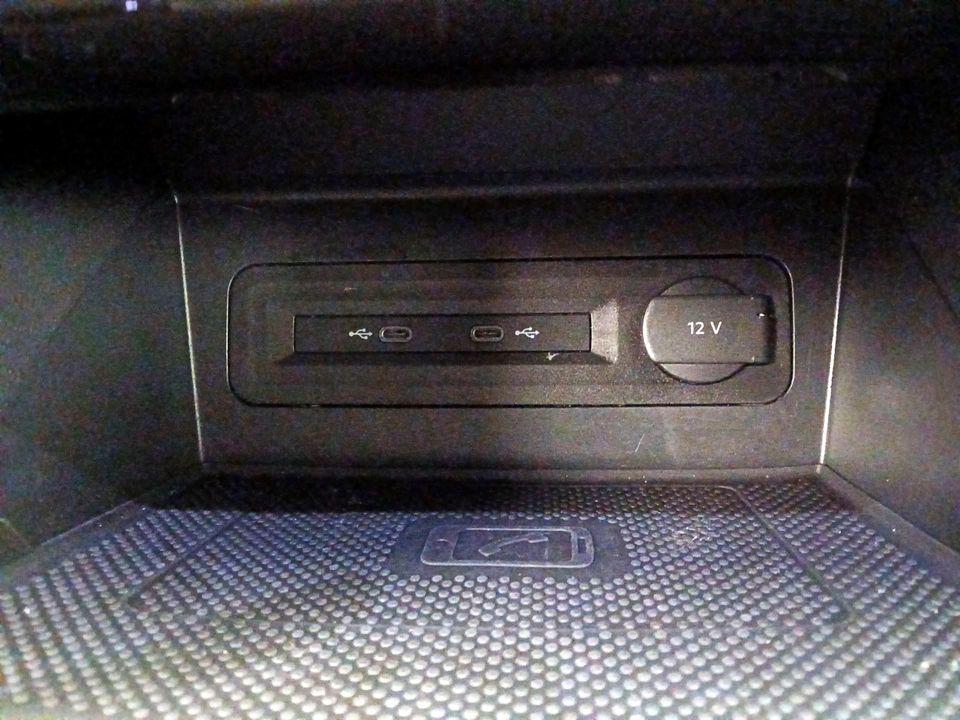 Thumbnail: 2022 Volkswagen Atlas - 18