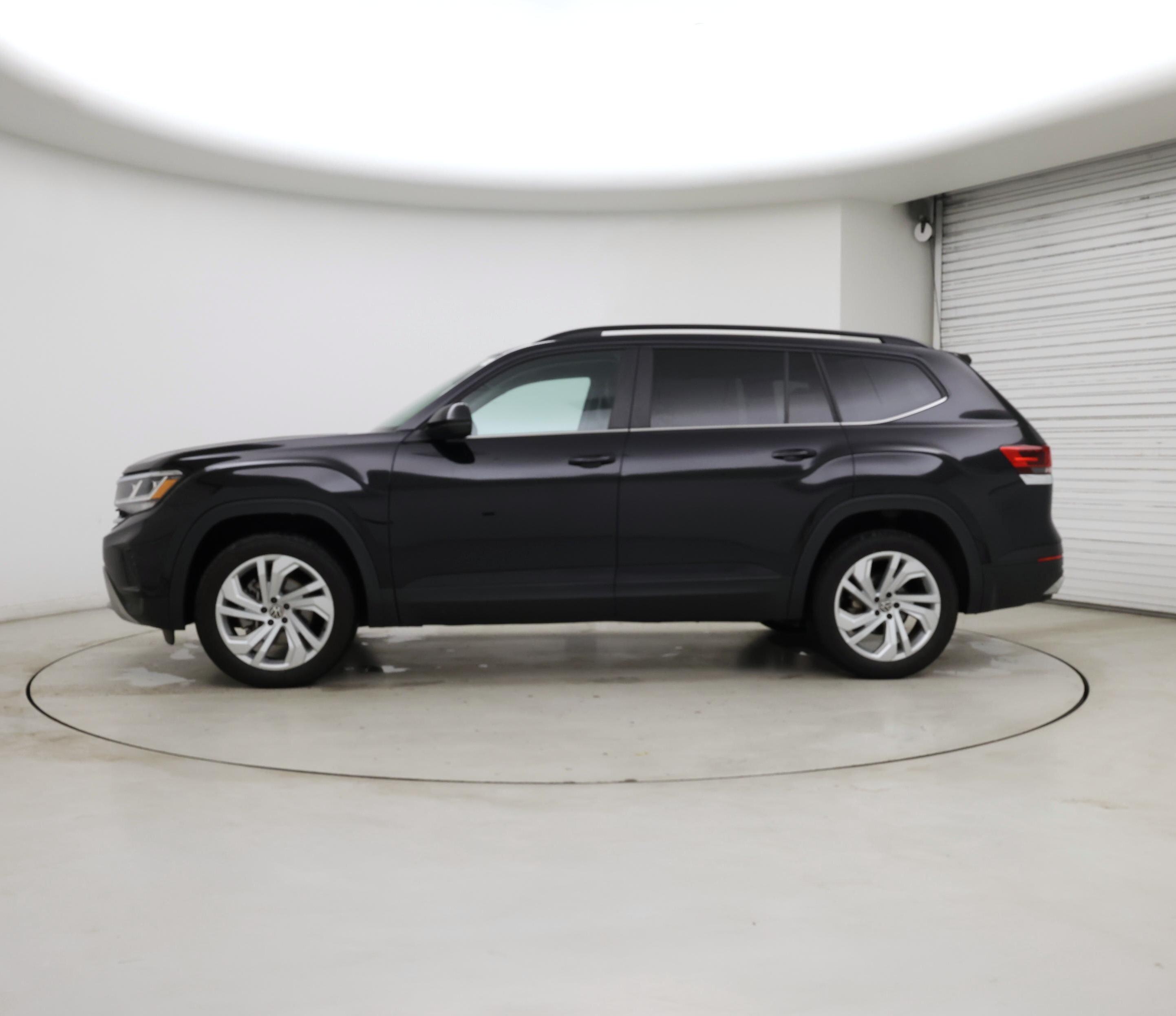 Thumbnail: 2022 Volkswagen Atlas - 3