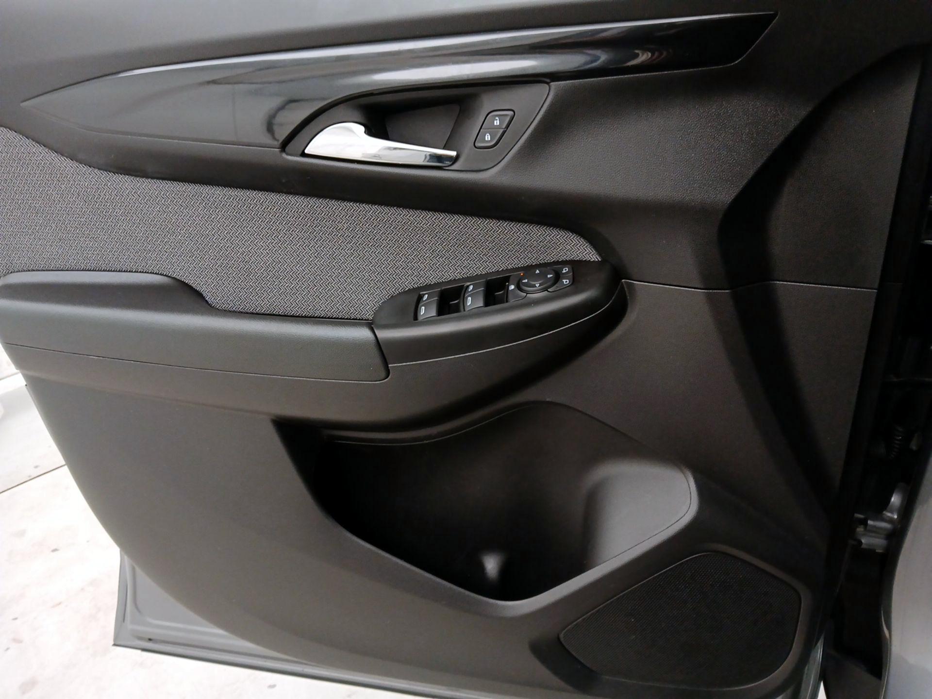 Thumbnail: 2024 Chevrolet TrailBlazer - 12