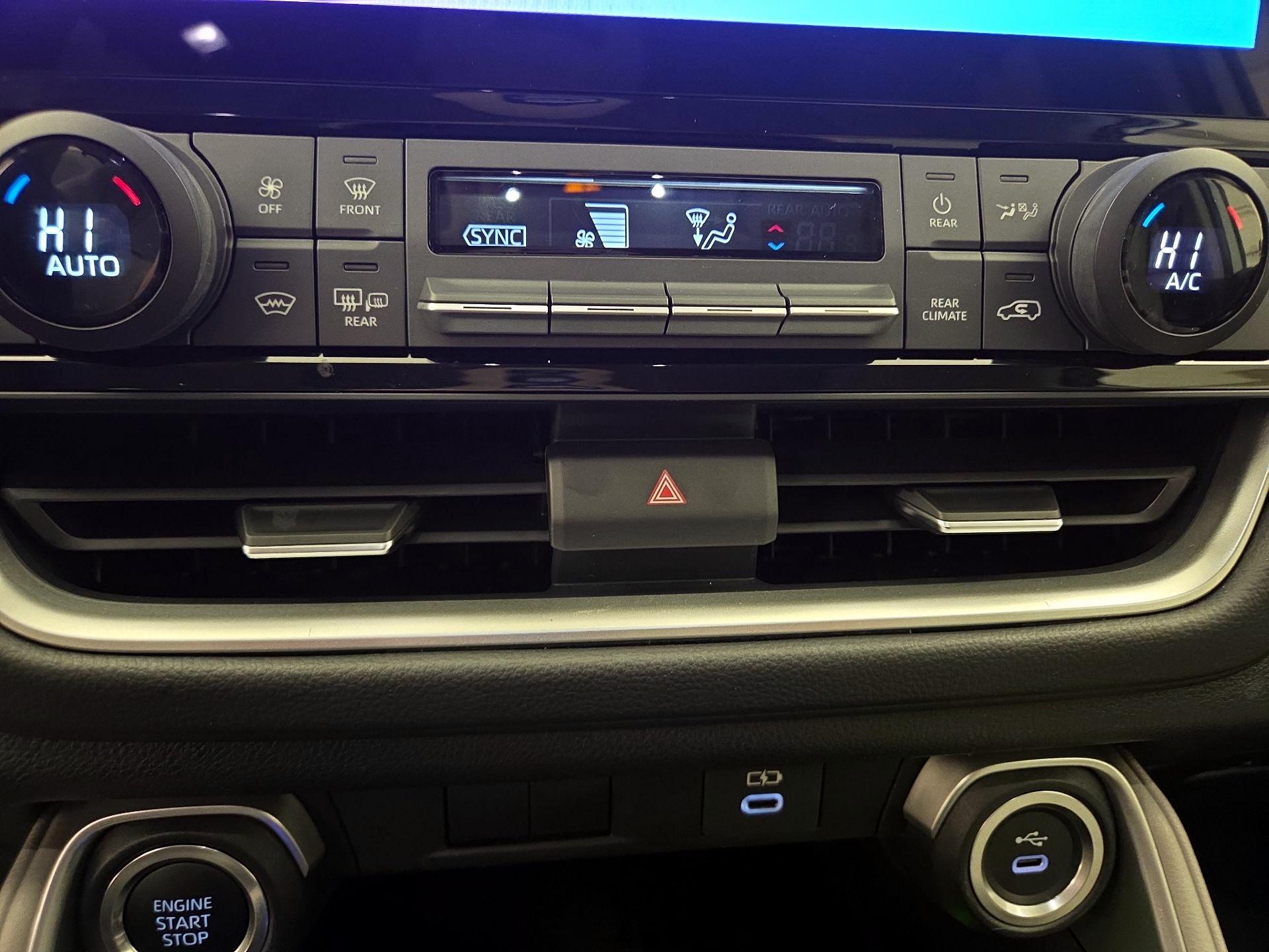 Thumbnail: 2025 Toyota Grand Highlander - 16