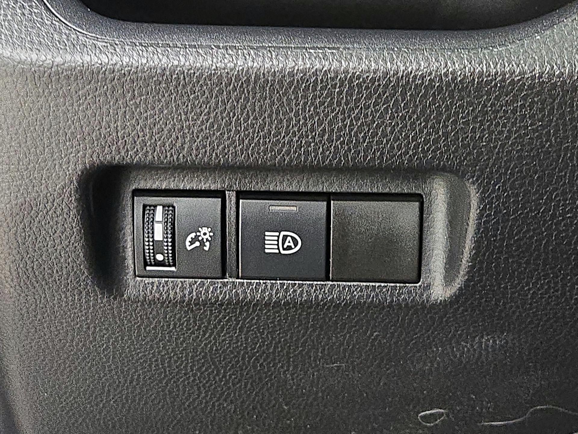 Thumbnail: 2025 Toyota RAV4 - 13