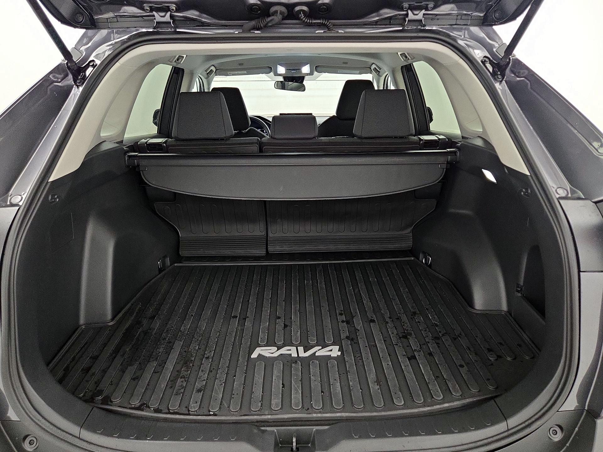 Thumbnail: 2025 Toyota RAV4 - 20