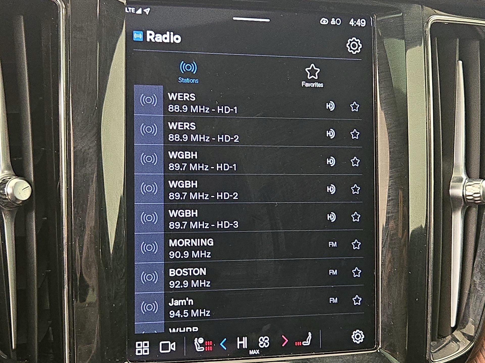 Thumbnail: 2024 Volvo XC60 - 16