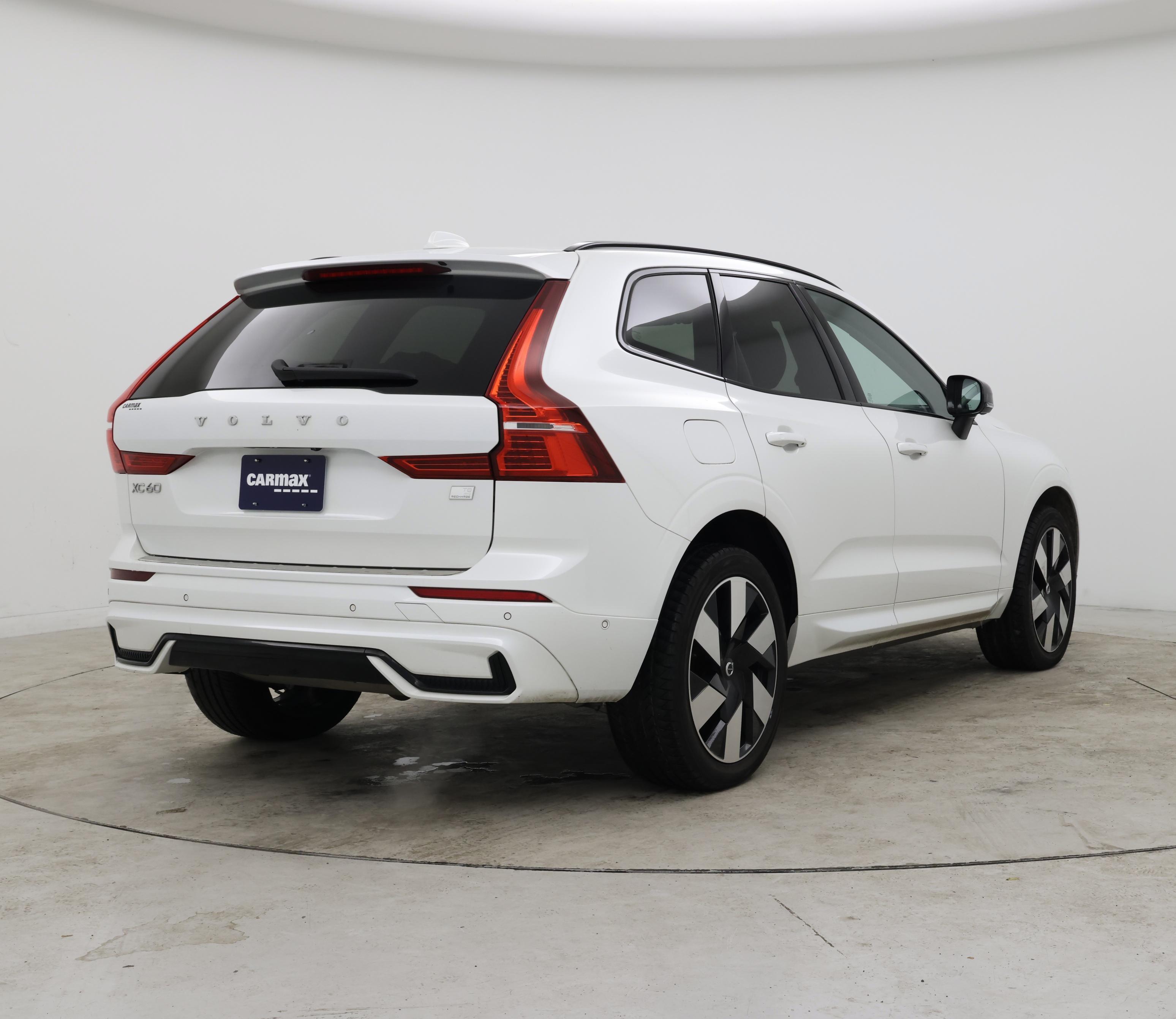 Thumbnail: 2024 Volvo XC60 - 8