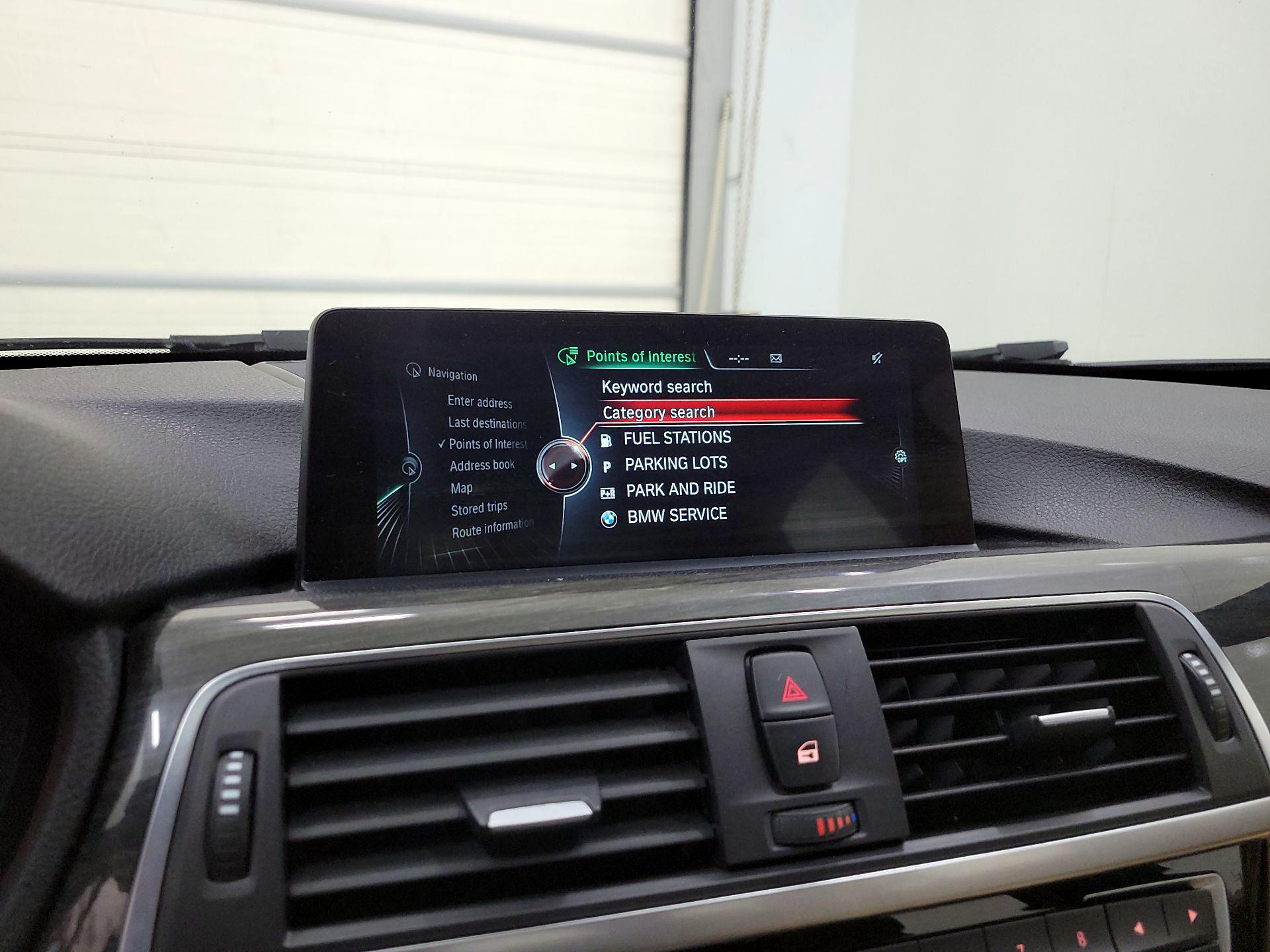 Thumbnail: 2016 BMW 3 Series - 16