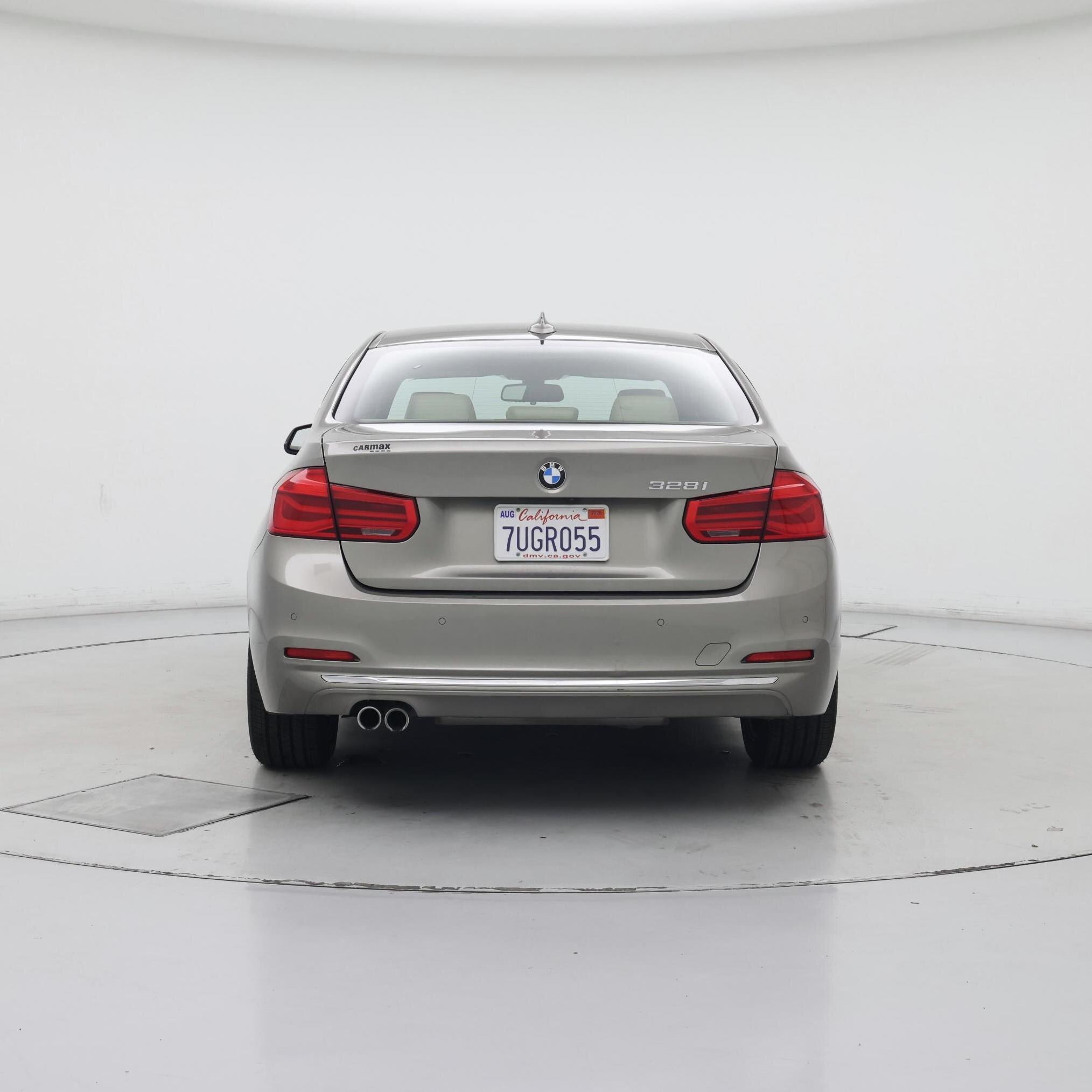 Thumbnail: 2016 BMW 3 Series - 6