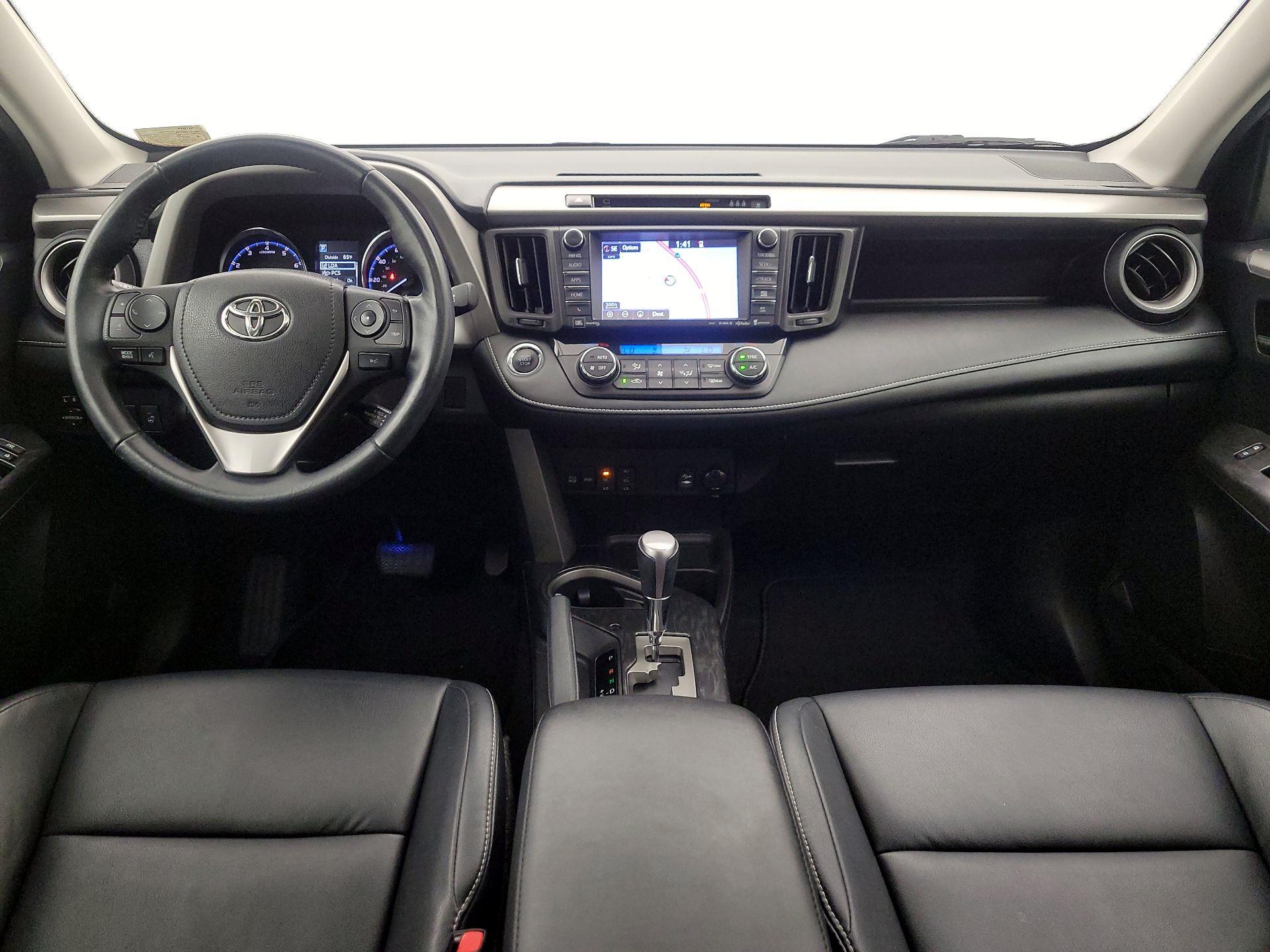 Thumbnail: 2017 Toyota RAV4 - 9