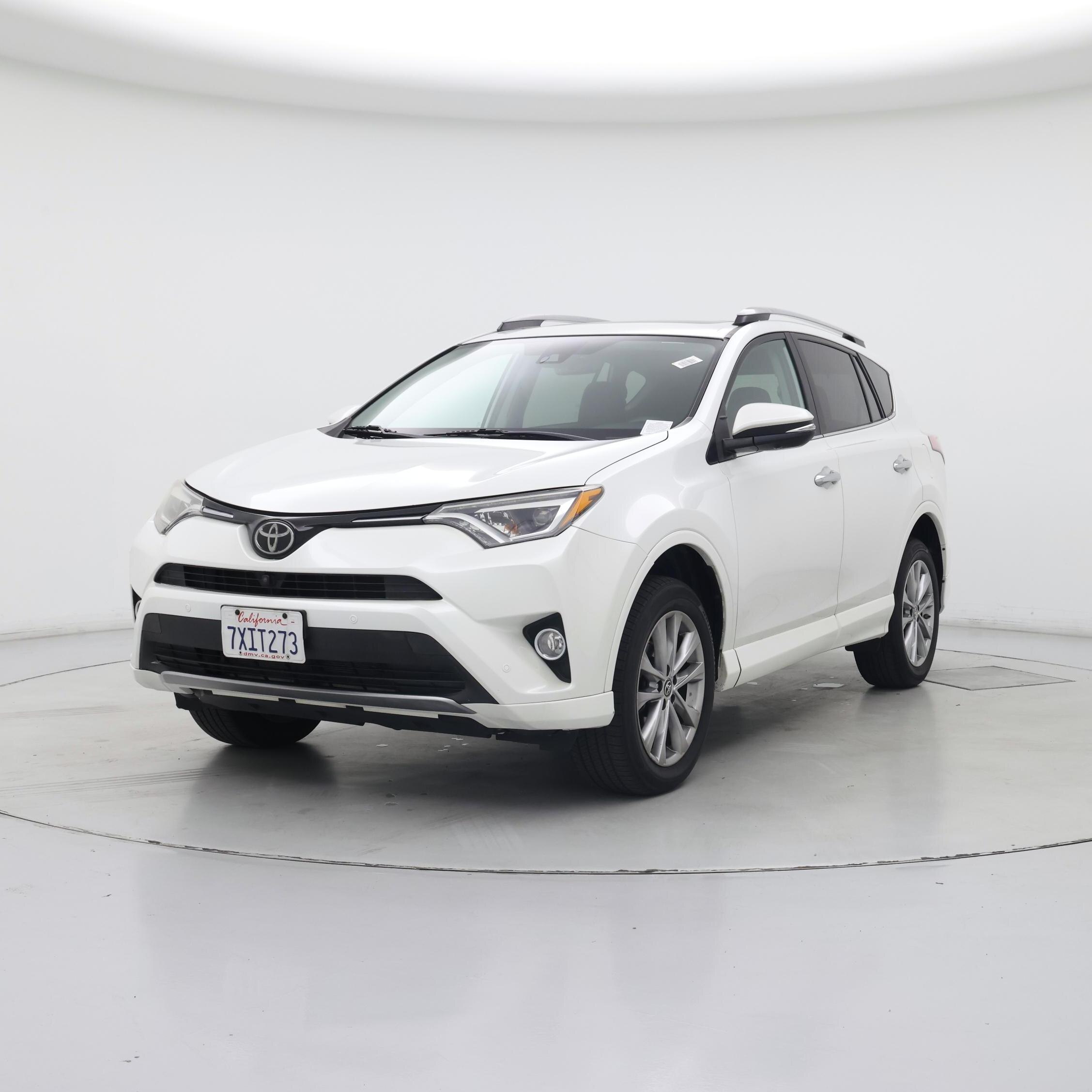 Thumbnail: 2017 Toyota RAV4 - 4