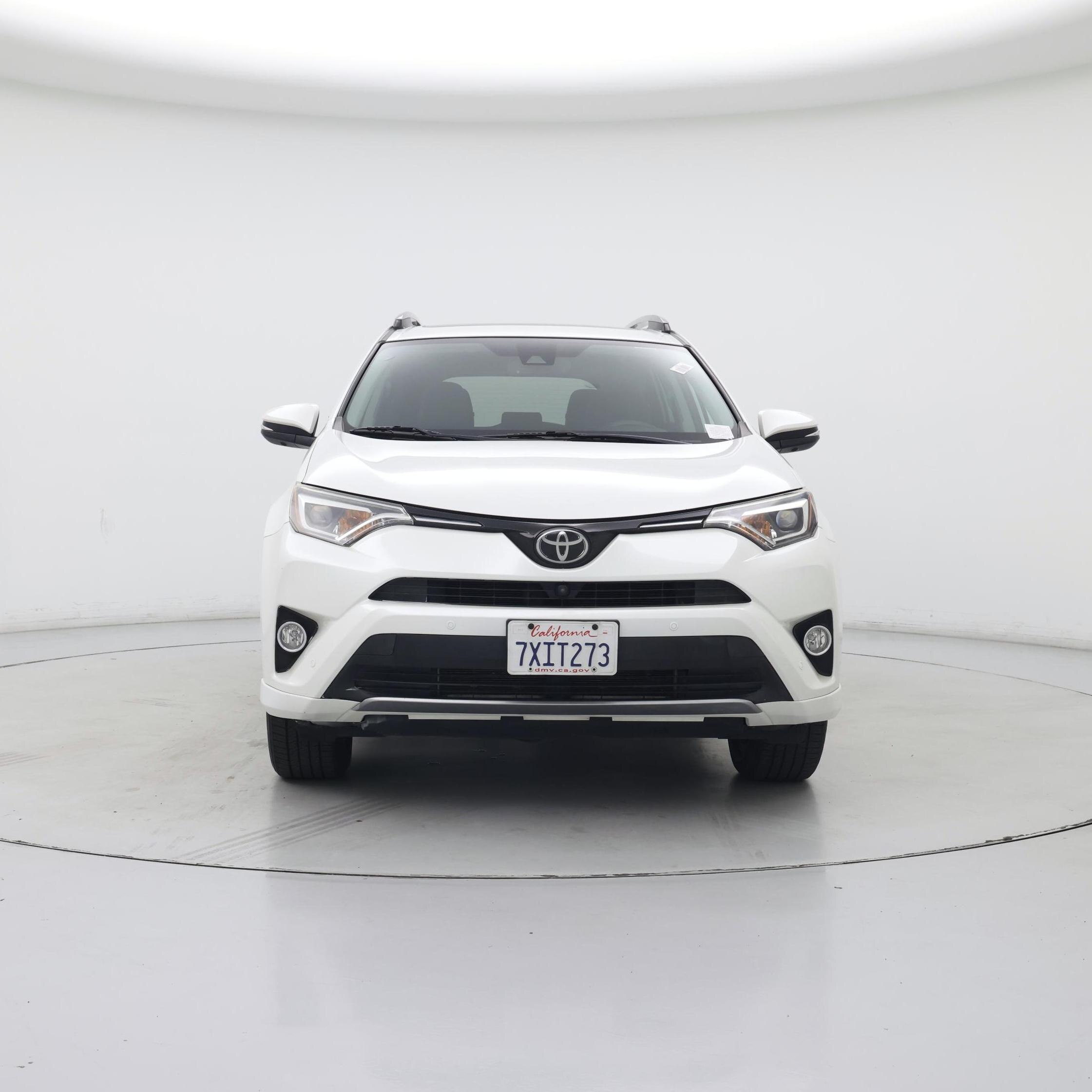 Thumbnail: 2017 Toyota RAV4 - 5