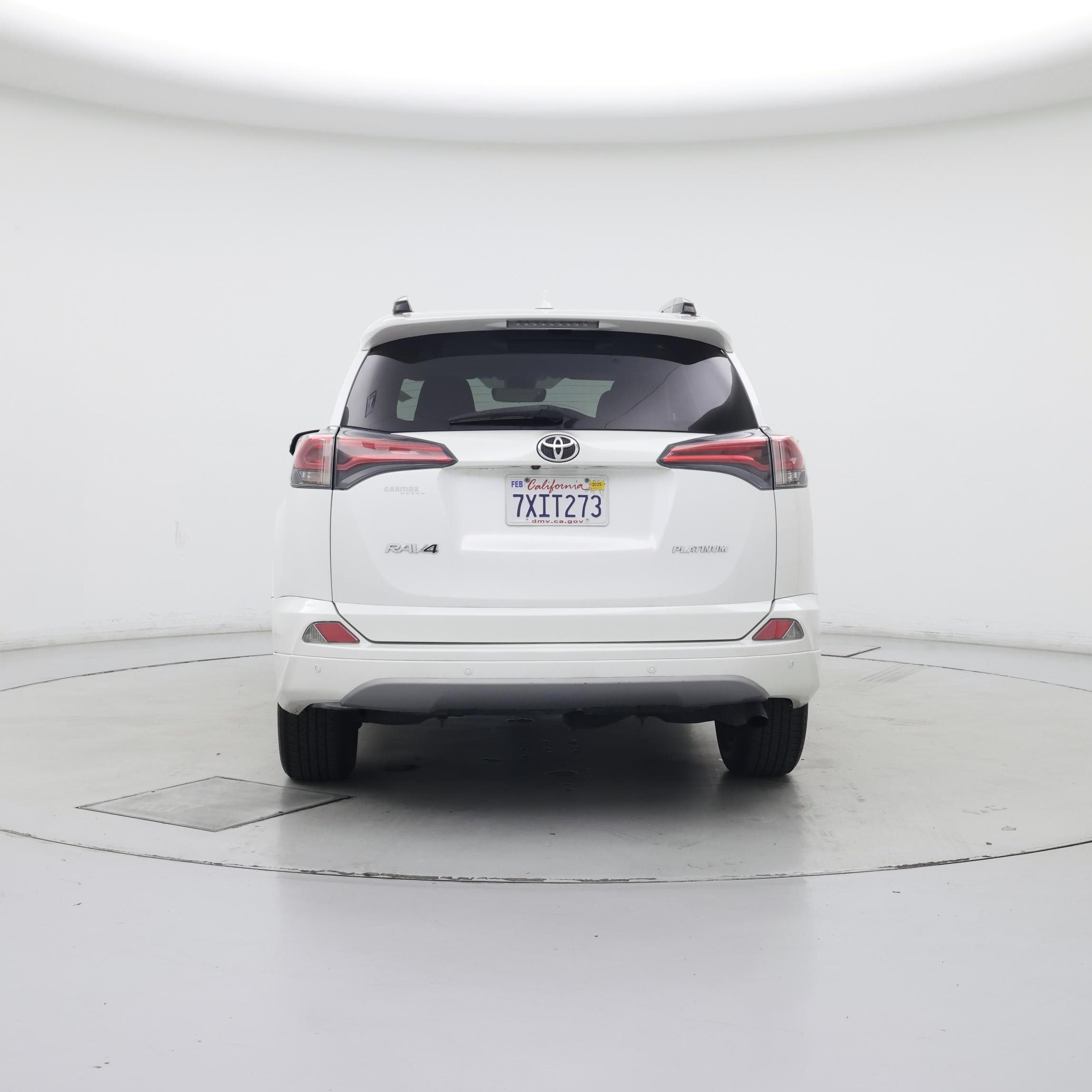 Thumbnail: 2017 Toyota RAV4 - 6